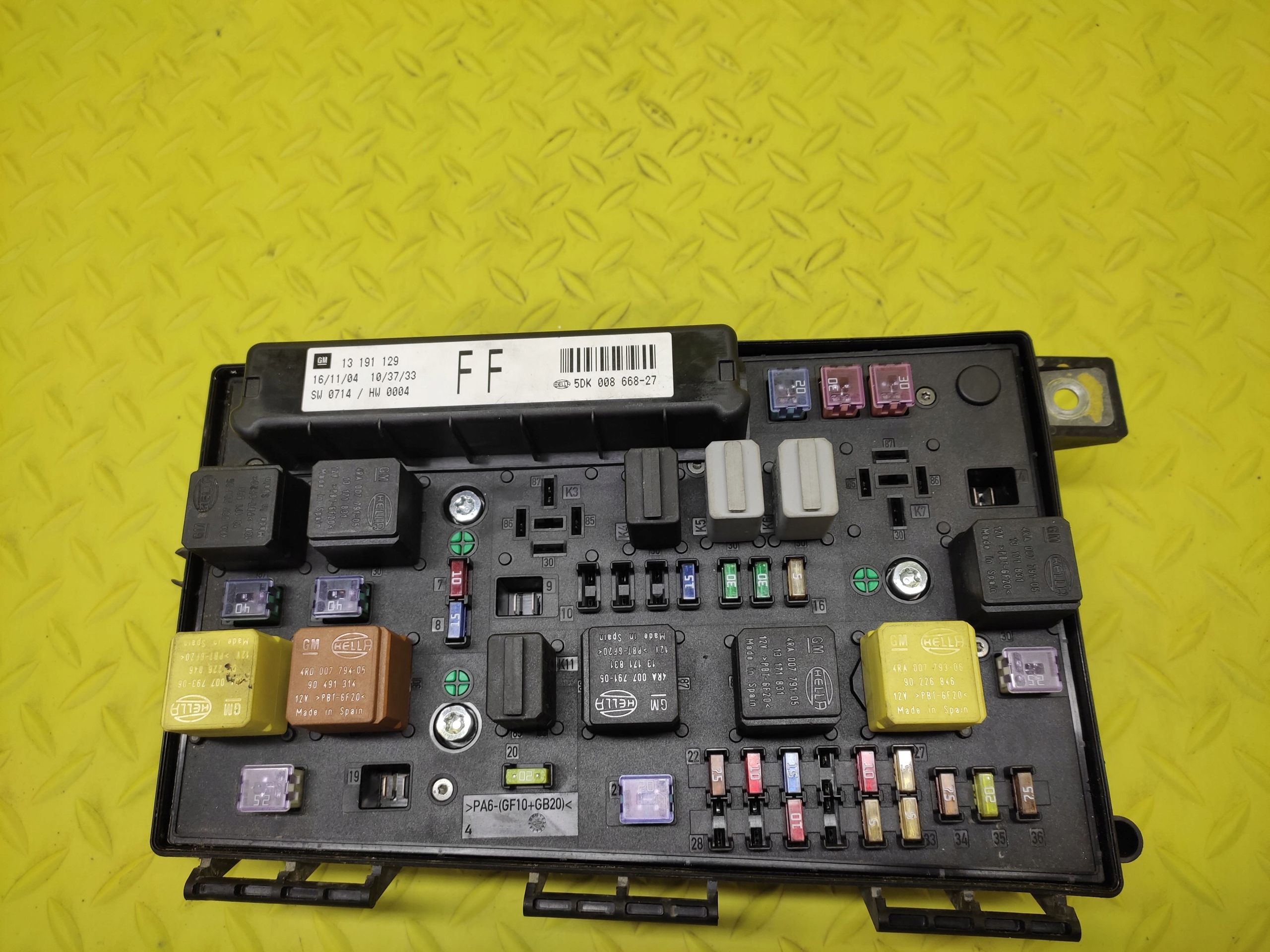 OPEL ASTRA H 1.7 CDT module compartment BSI 13191129