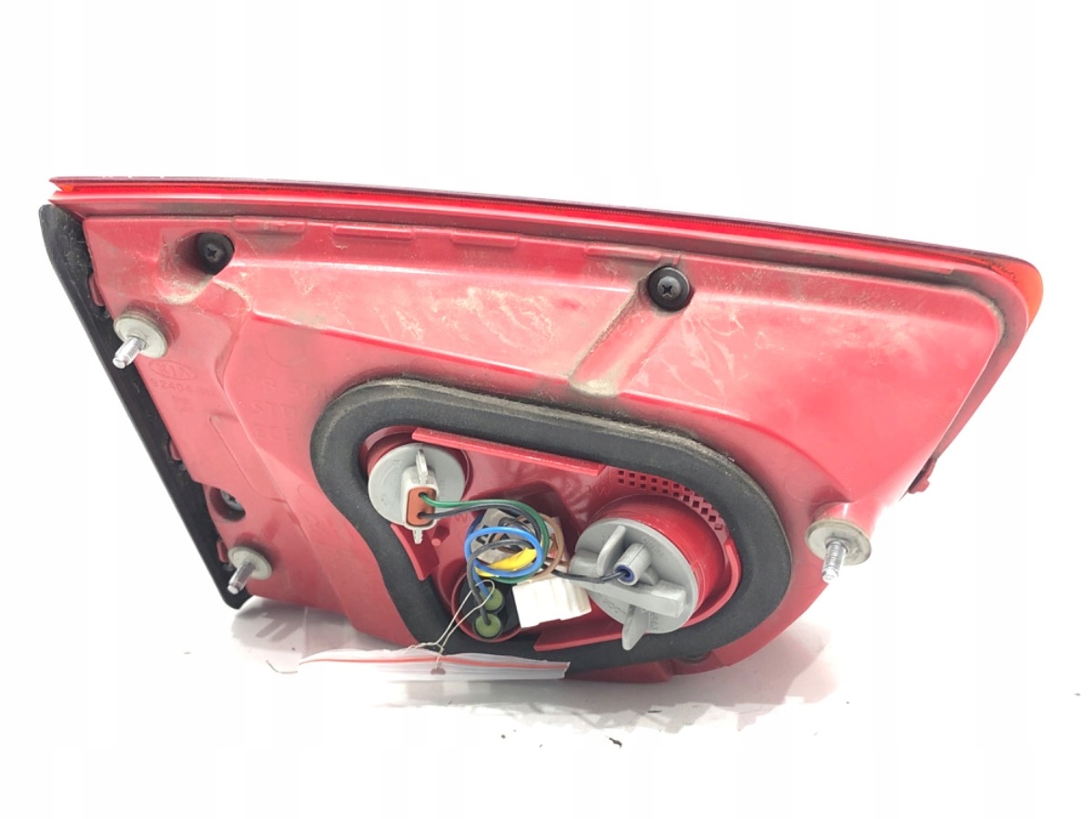 LAMPA PRAWY TYŁ KIA RIO IV Hatchback Strona zabudowy lewa