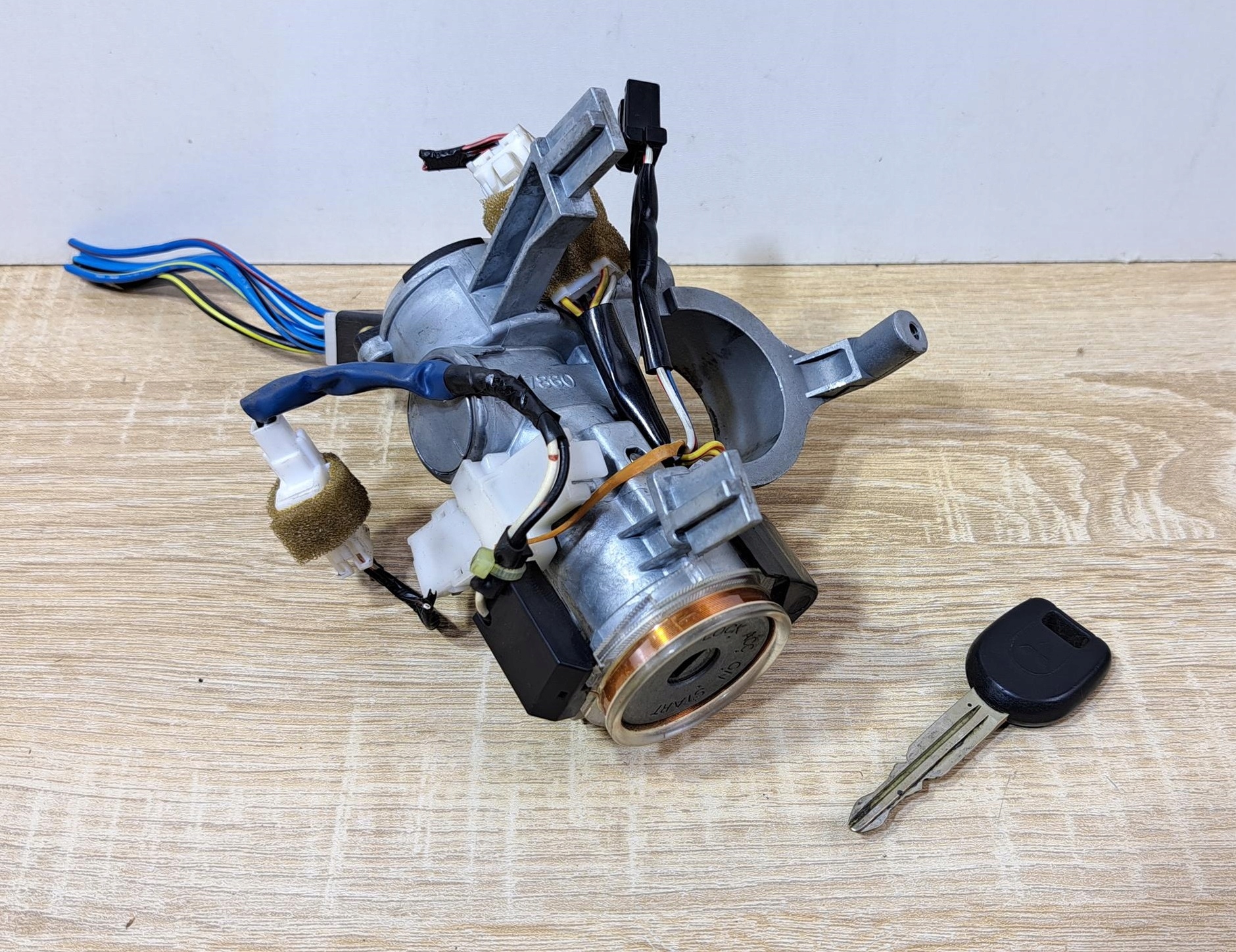 PAJERO III ЗАМОК ЗАЖИГАНИЯ + КЛЮЧ АВТОМАТ