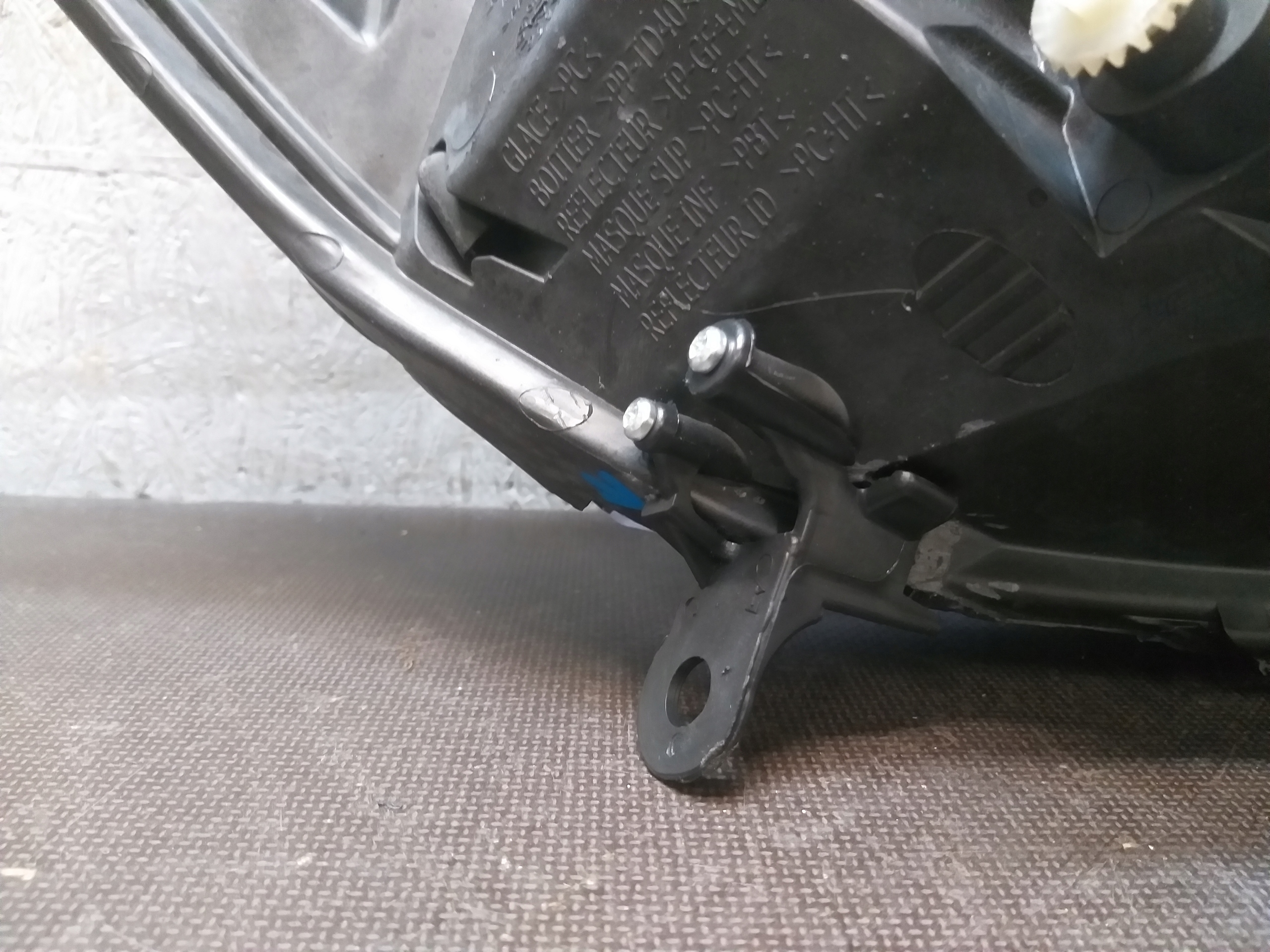 light left right RENAULT CLIO IV 4 260608367R