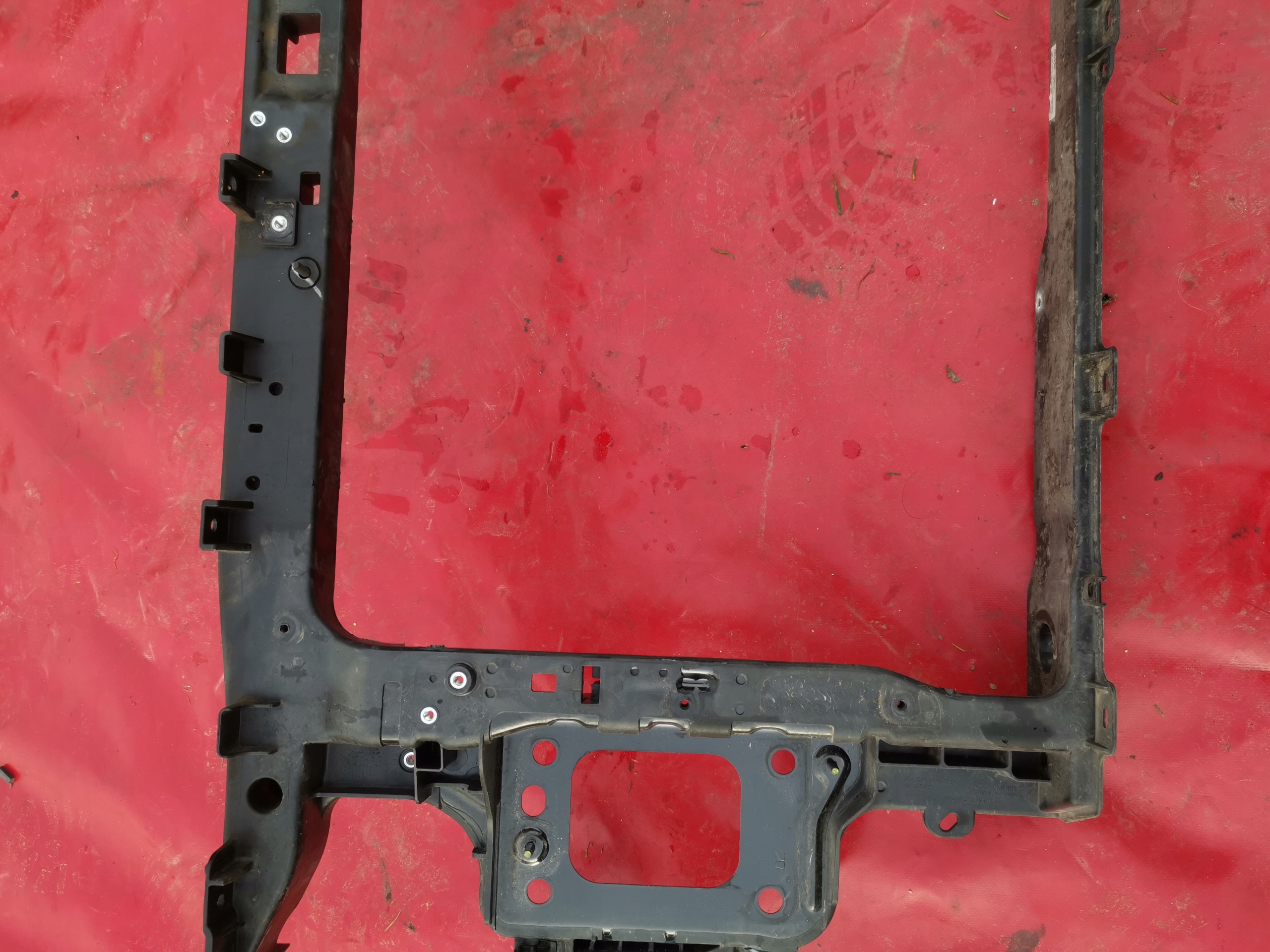 HYUNDAI I30 III 3 support panel for radiators 64101G4000