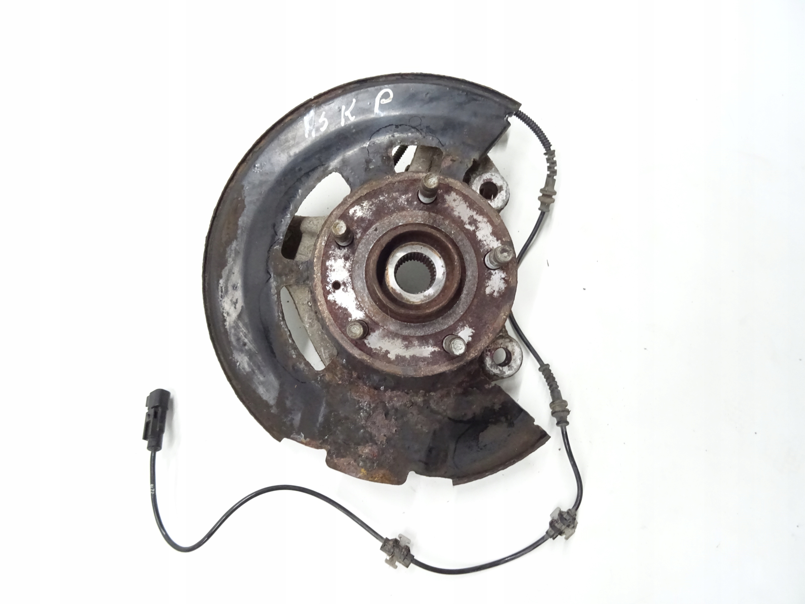 opel oe 39030300 поворотный кулак, цапфа