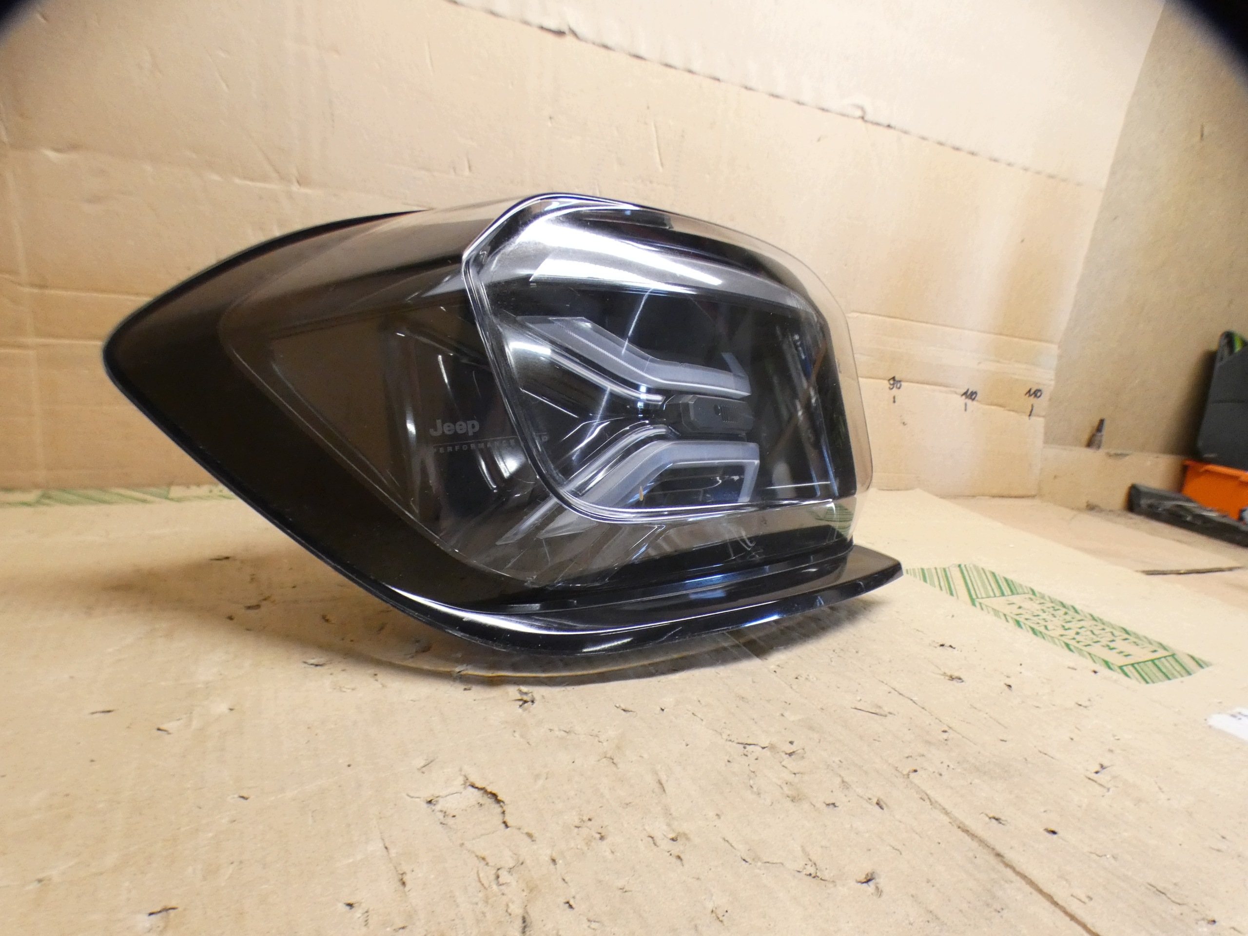 light rear part rear complete right or left