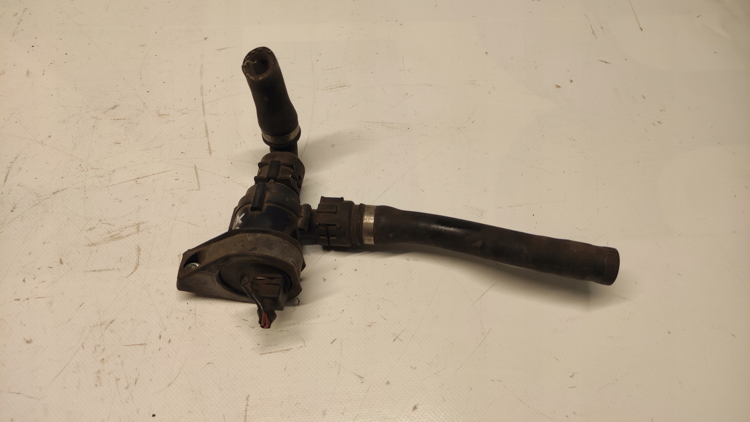 BMW X5 E70 water pump pump 702078240