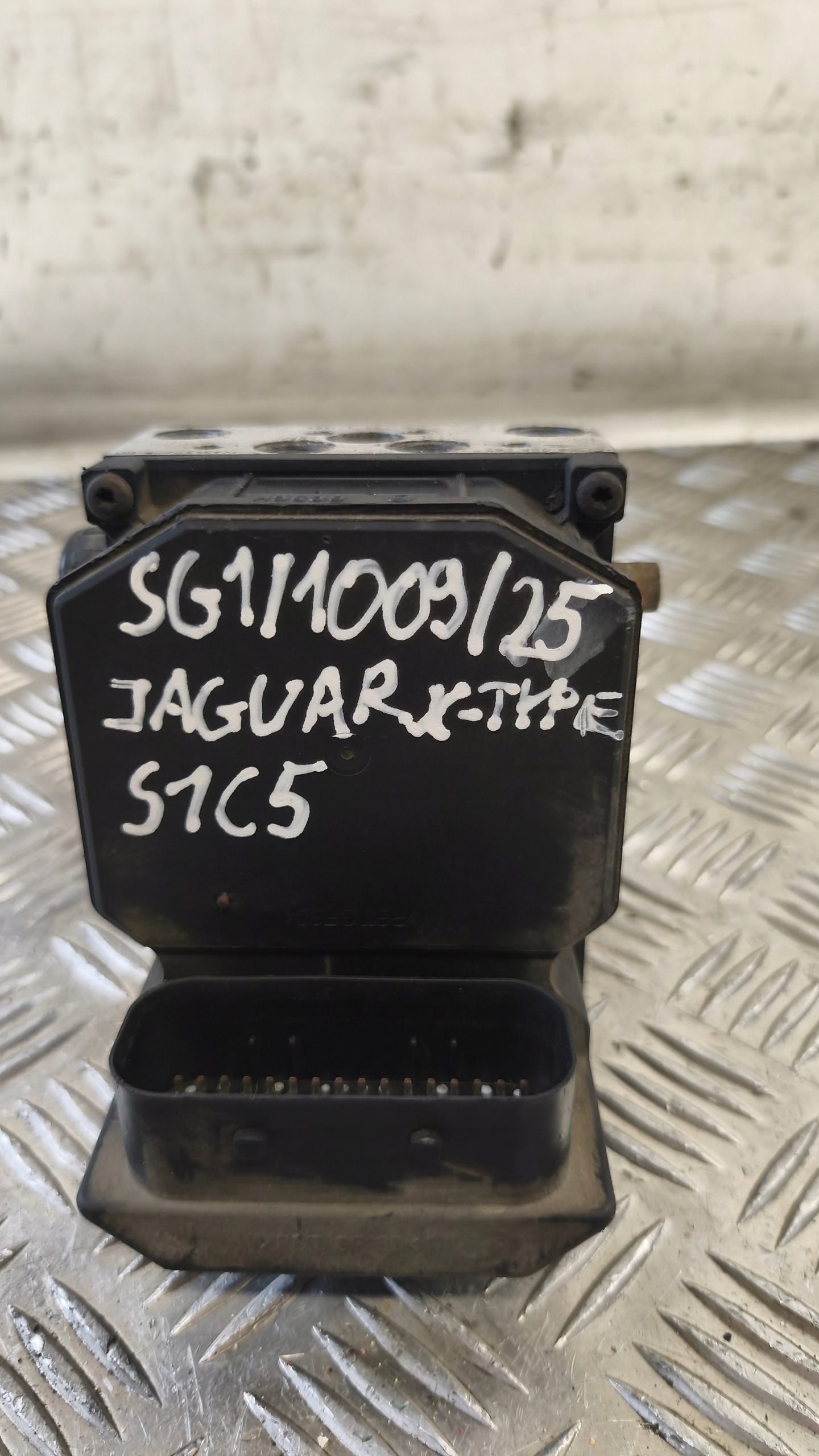Pumpe ABS JAGUAR X-TYPE 2.5B 2002r 0265950029