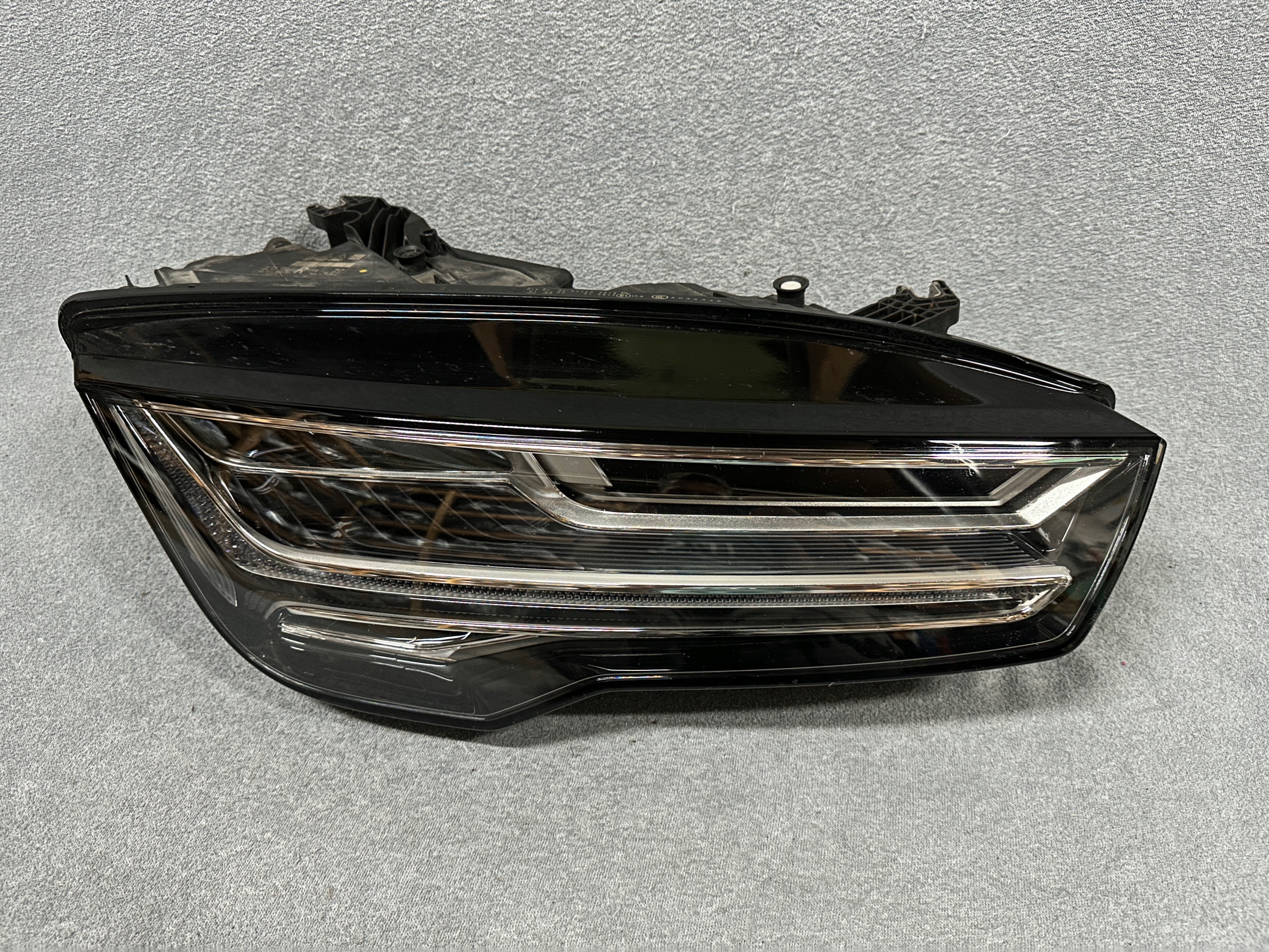 фара Audi A7 C7 РЕСТАЙЛИНГ 4G8941036 европа правая рестайл