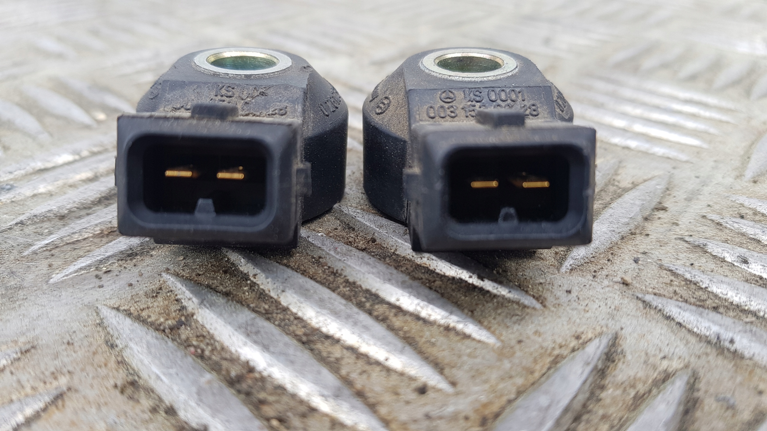 MERCEDES W163 5.0 Sensor STUKOWY 0261231110