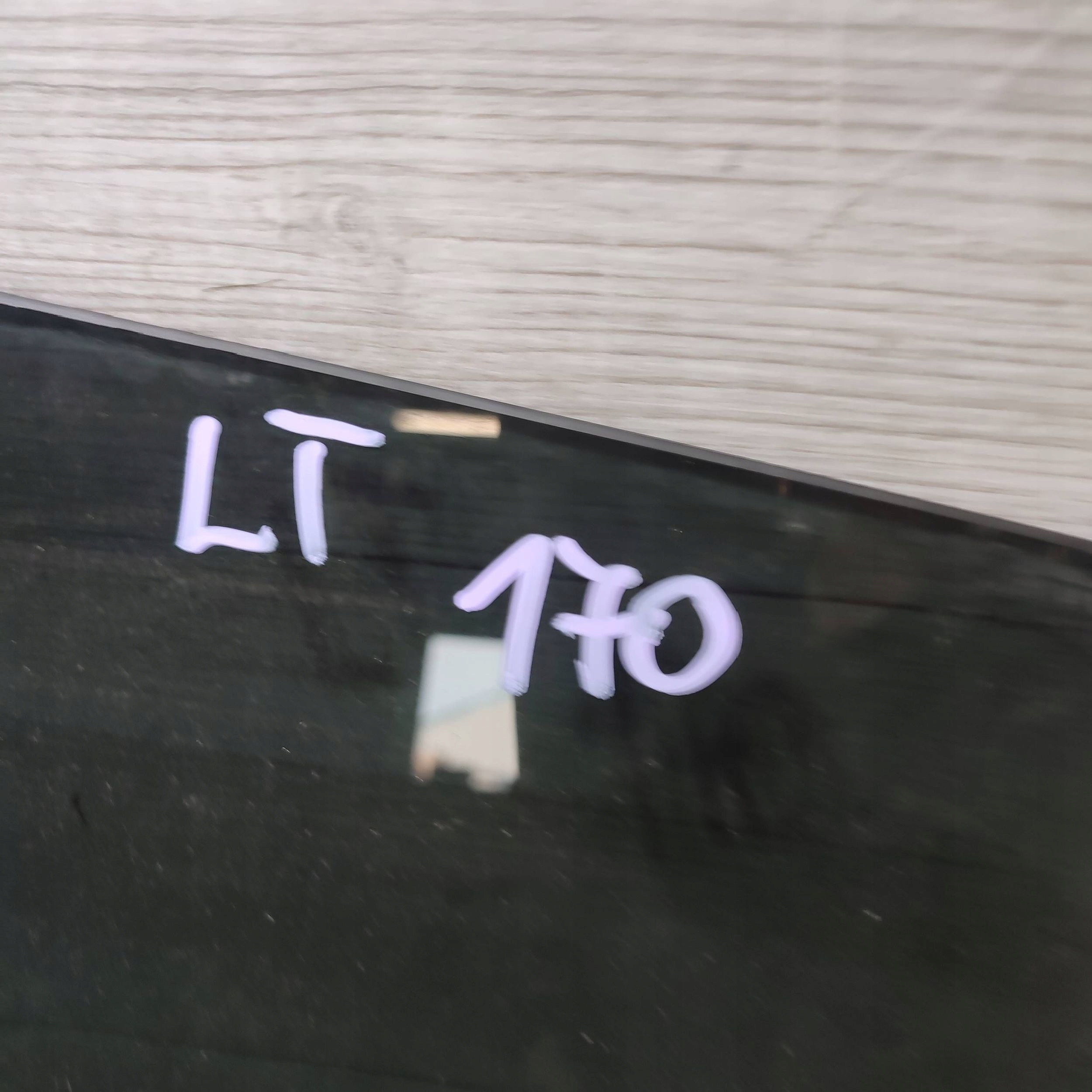 window door tylnych rear part side left Suzuki Vitara (LY) DOT609AS2M38