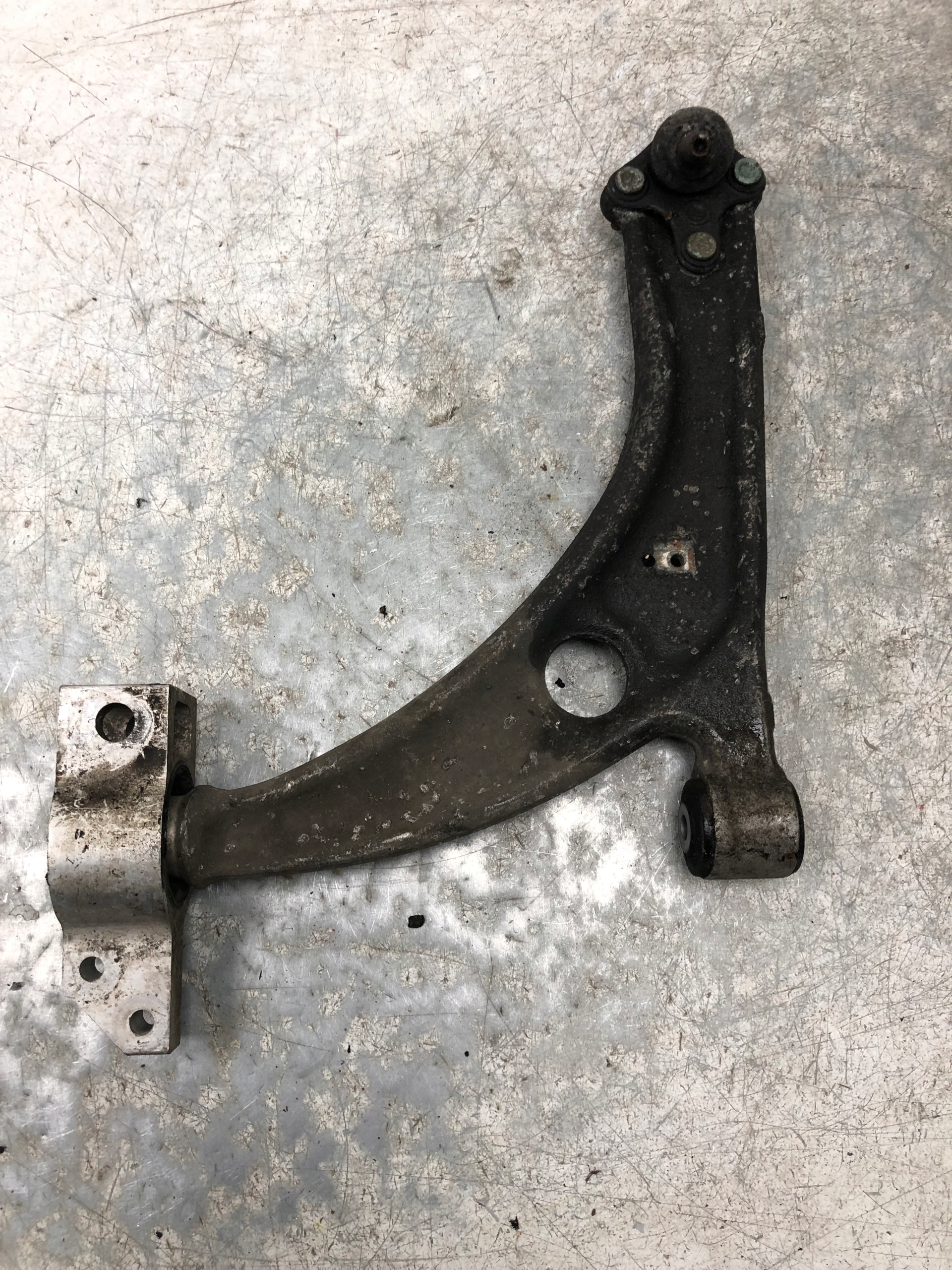 arm left front VW PASSAT B6 3C0407153B 3C0199231E
