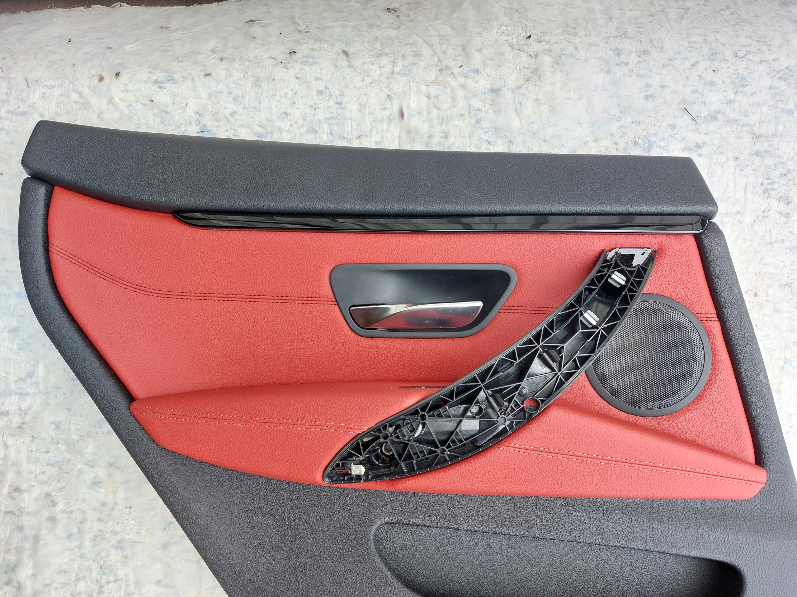 side door left rear part BMW F36 leather red 17R