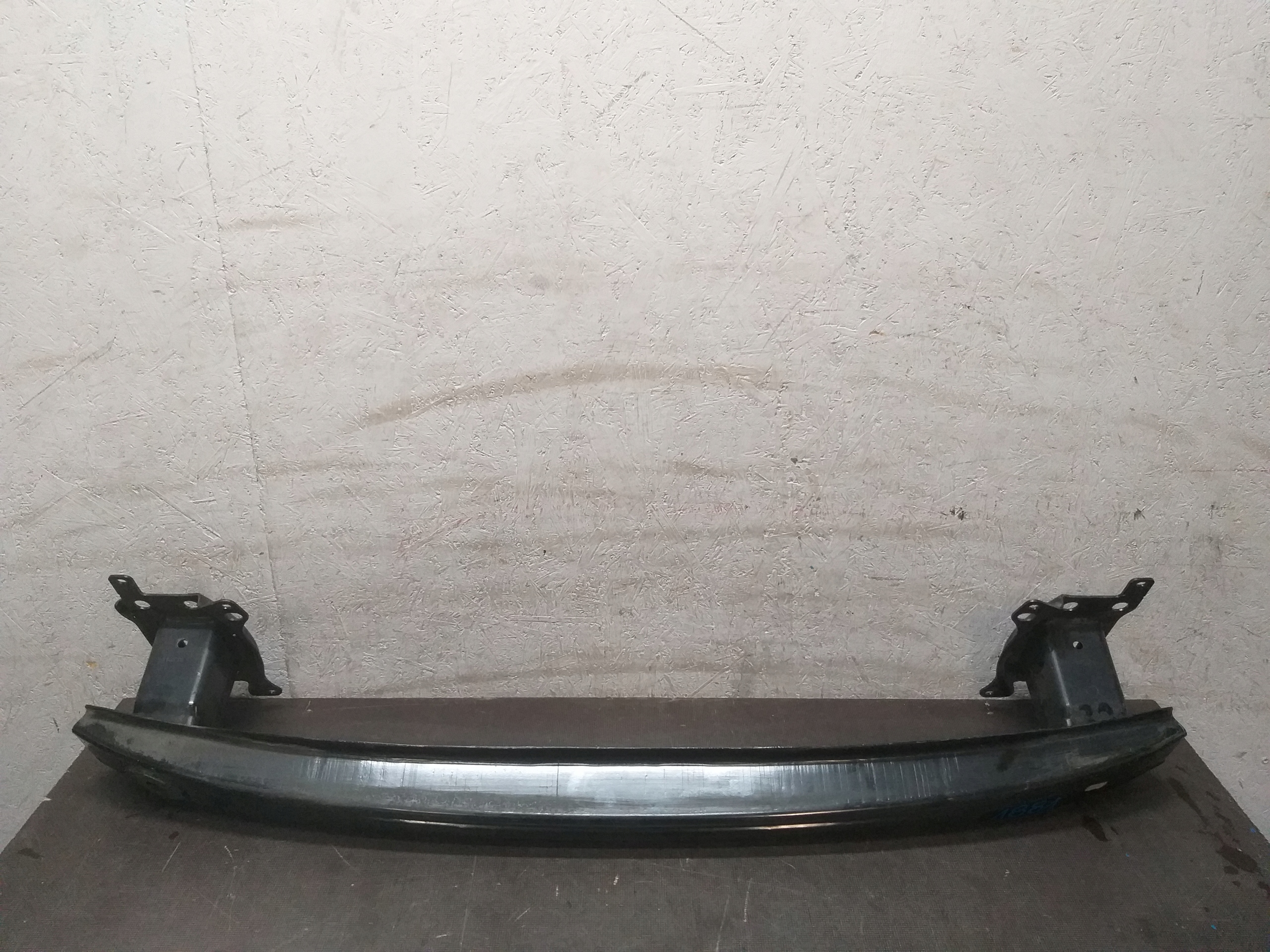 STOSSSTANGENTRÄGER VORNE VW CADDY 2K0