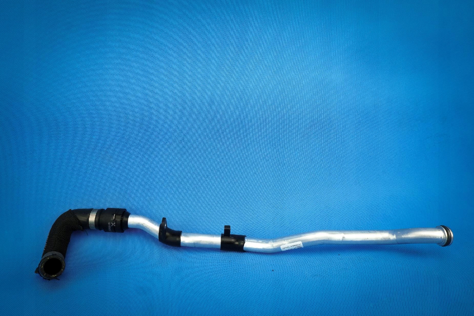 pipe wodna hose Audi S4 S5 A6 A7 A8 Q7 06E121065S