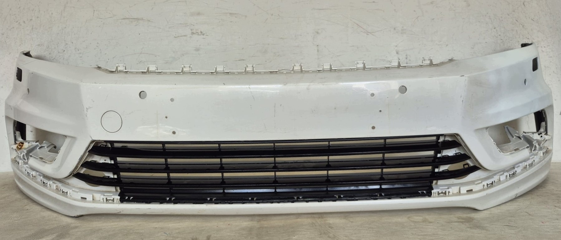 VW PASSAT B7 3AA R-LINE 10-14 bumper front front grid SPR PDC