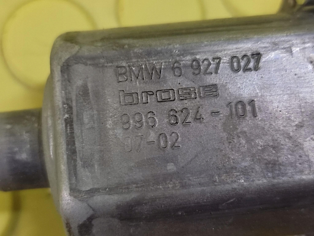 BMW 1 E87 window regulator left front