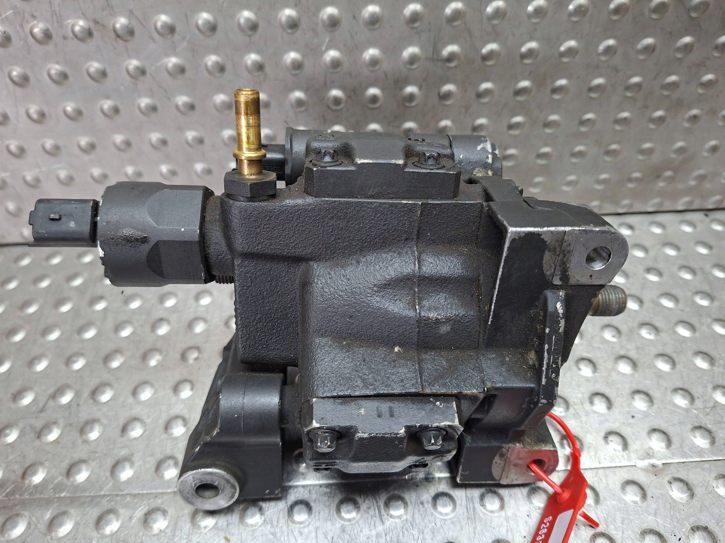 Einspritzpumpe 8200663258 RENAULT MEGANE III 1.5 DCI 2009