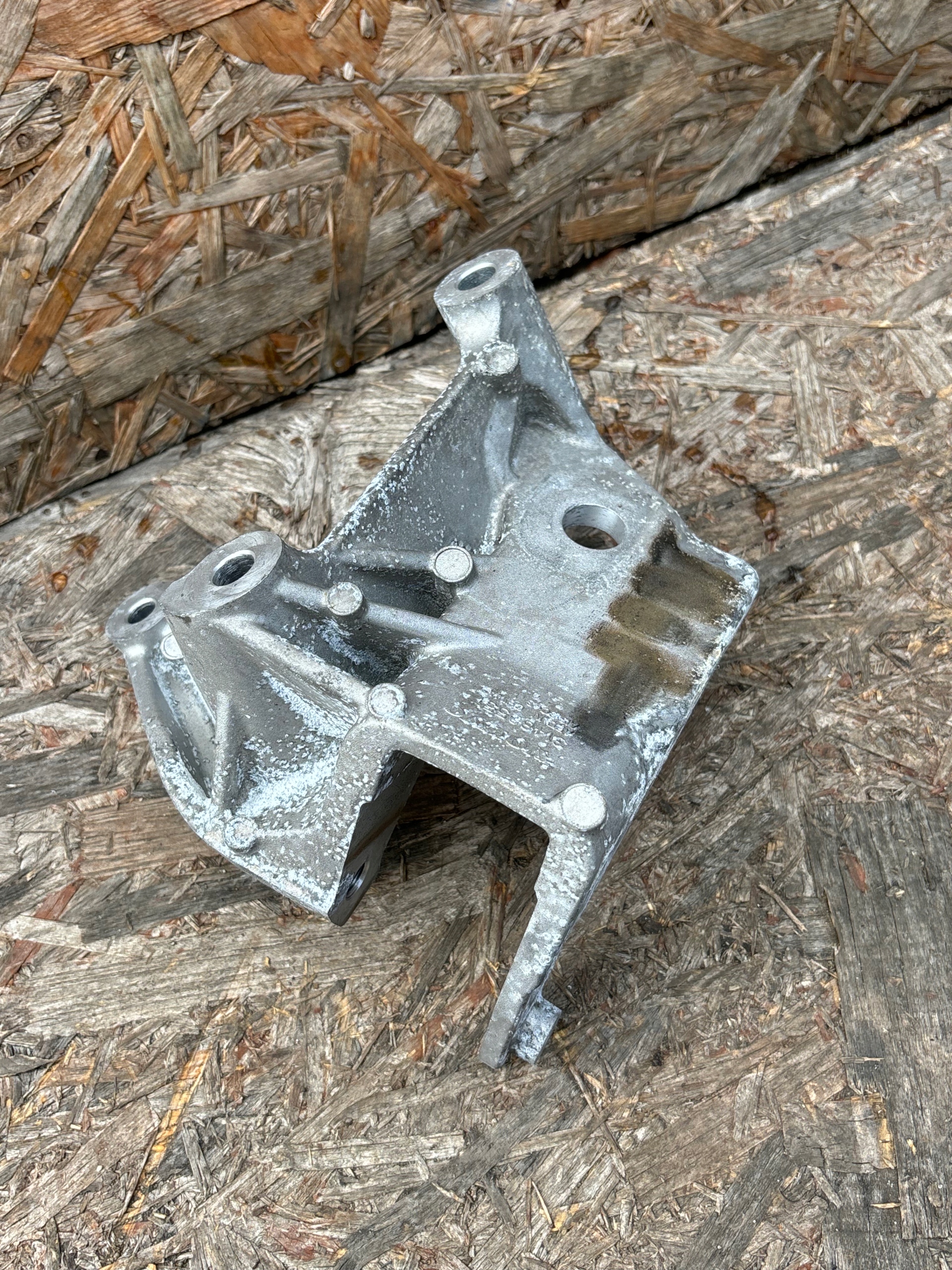 engine mount console holder VOLVO XC60 II XC90 II 31480551