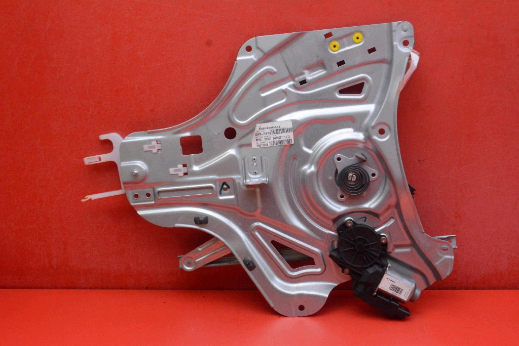 window regulator left front EU 82470-2Y010 HYUNDAI IX35 1 and 09-13