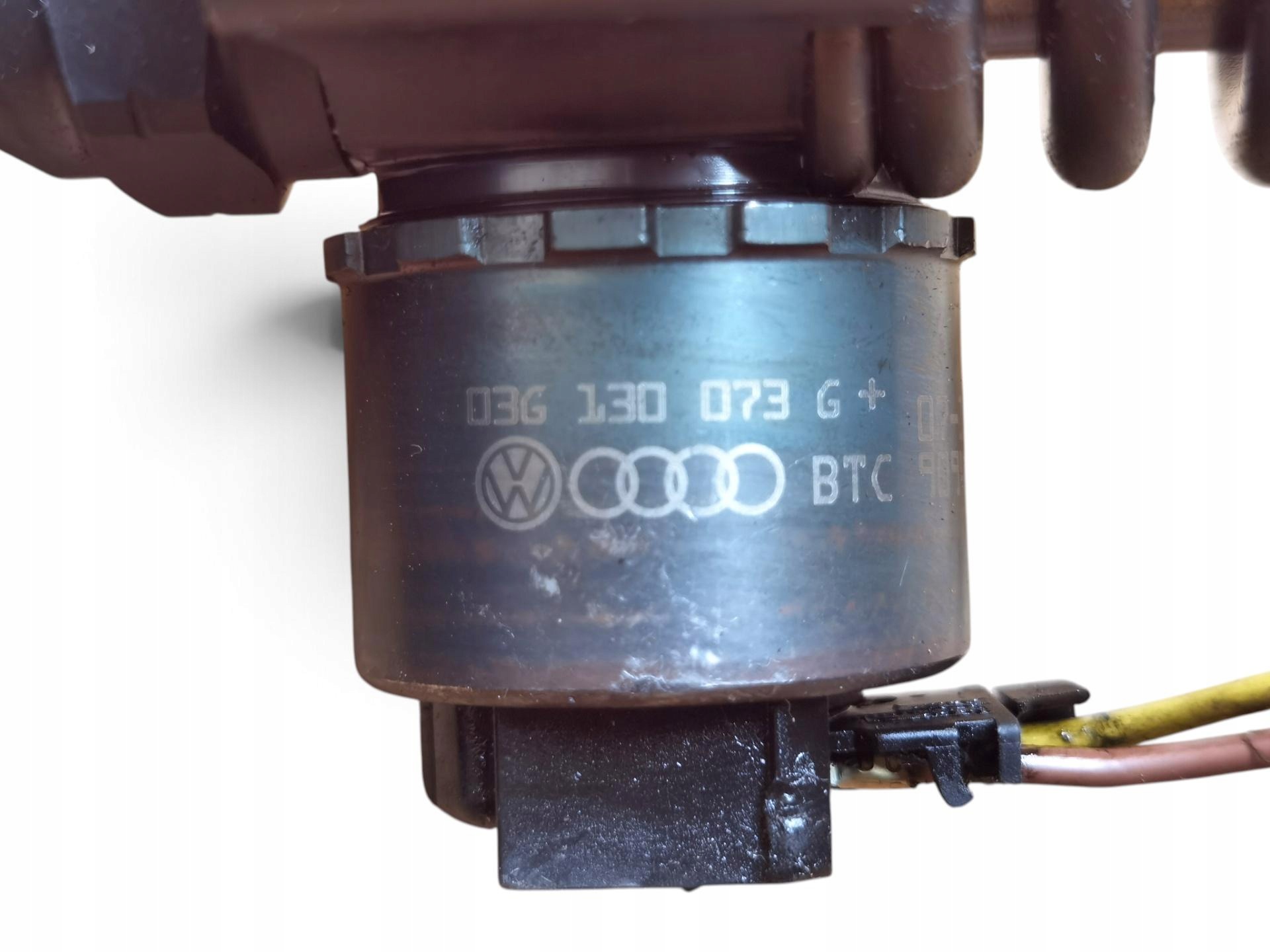 injector Volkswagen Touran facelift 2007 03G130073G