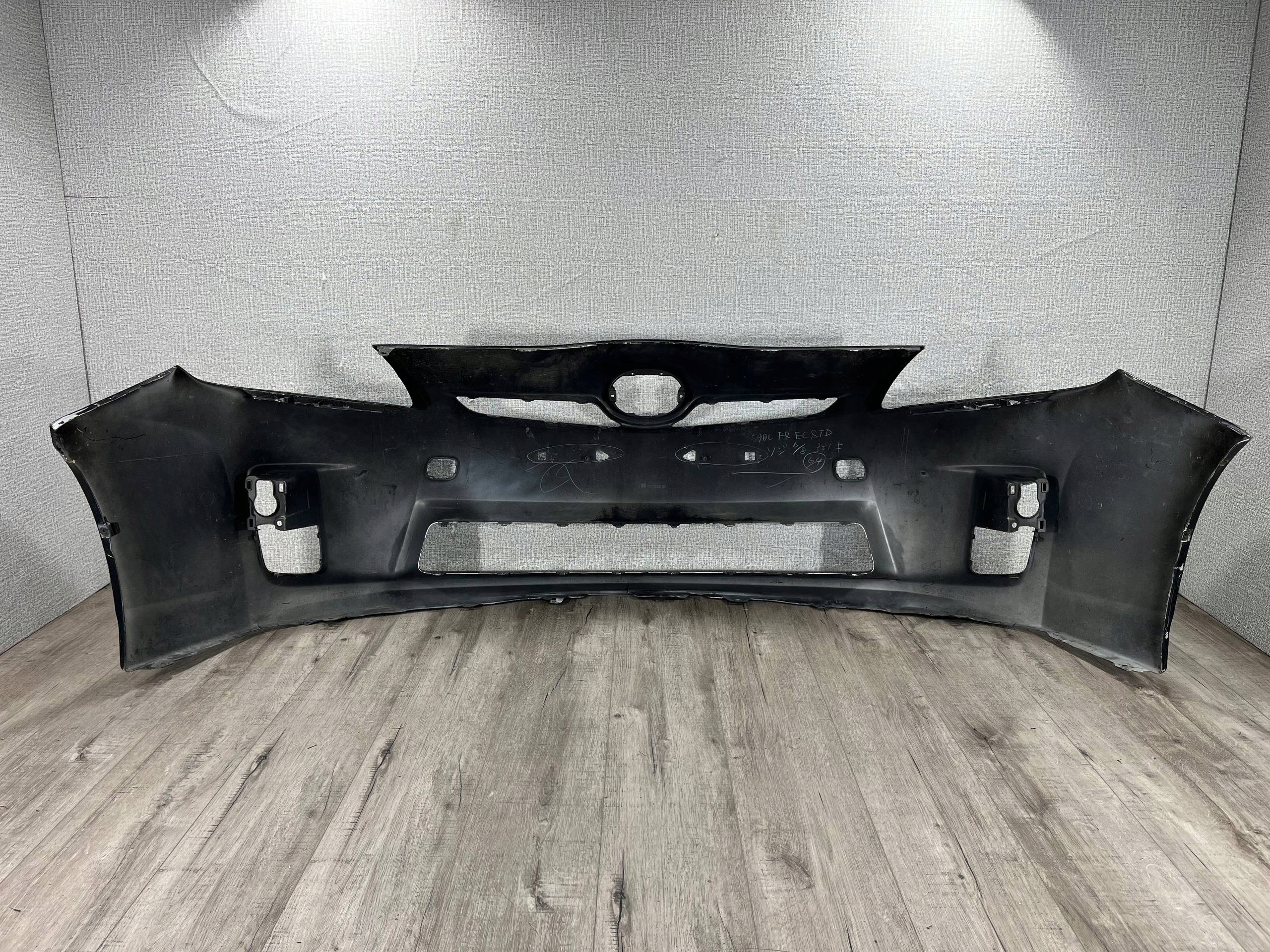 TOYOTA PRIUS III 2009-2012 bumper front 52119-47080