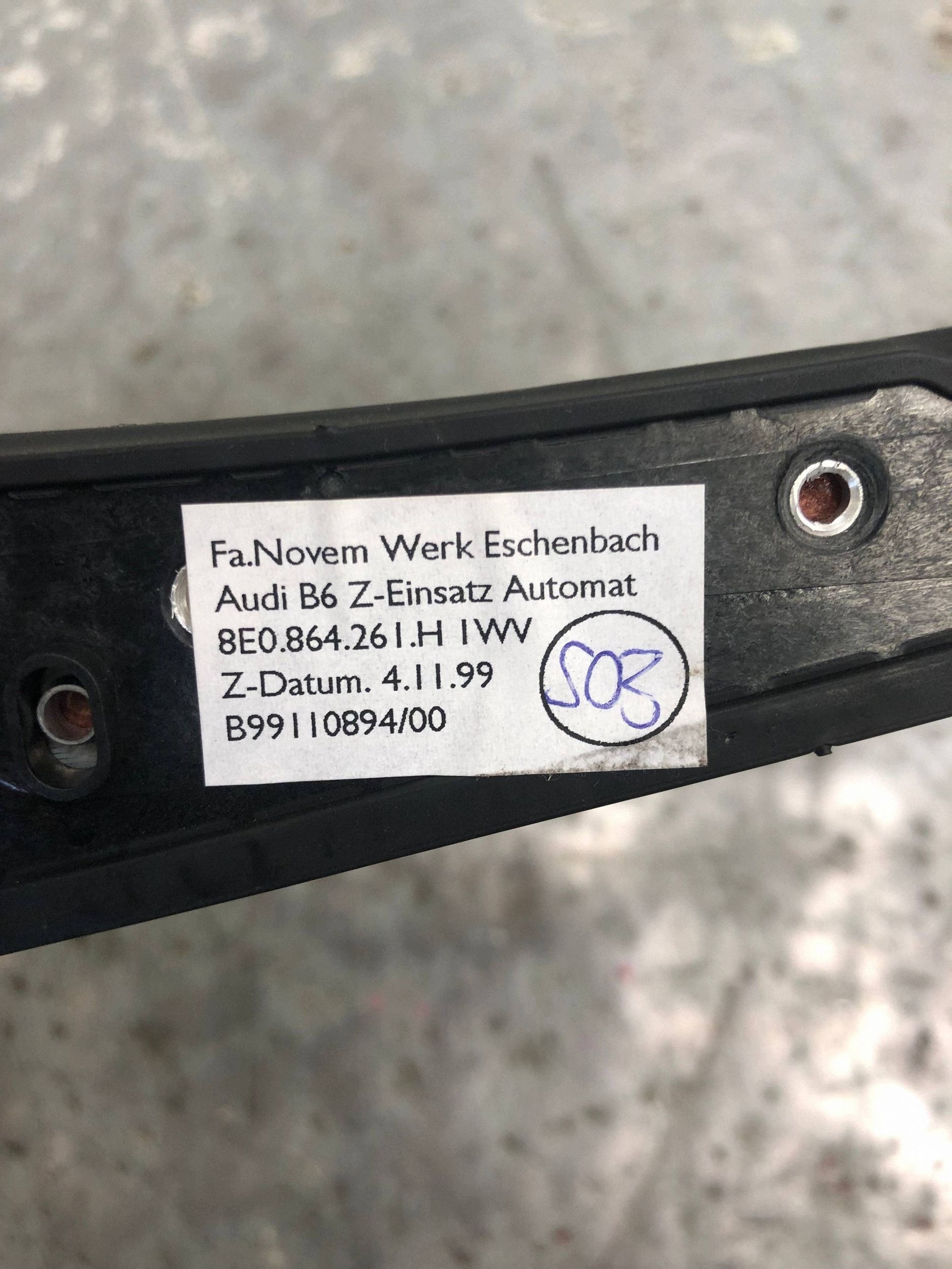 RÁM kulisy převodů AUDI A4 B6 8E0864261H