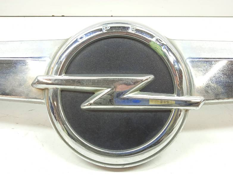 BLENDA KLAPY TYŁ HB PRZYCISK KLAPY Opel Insignia I (2008-2017 ) A Producent części Opel OE