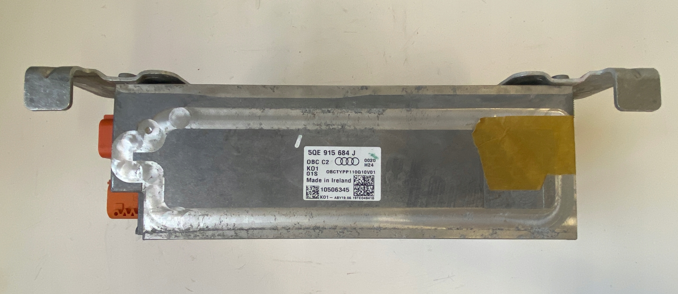 AUDI VW modulo LADOWARKA per batteria 5QE915684J