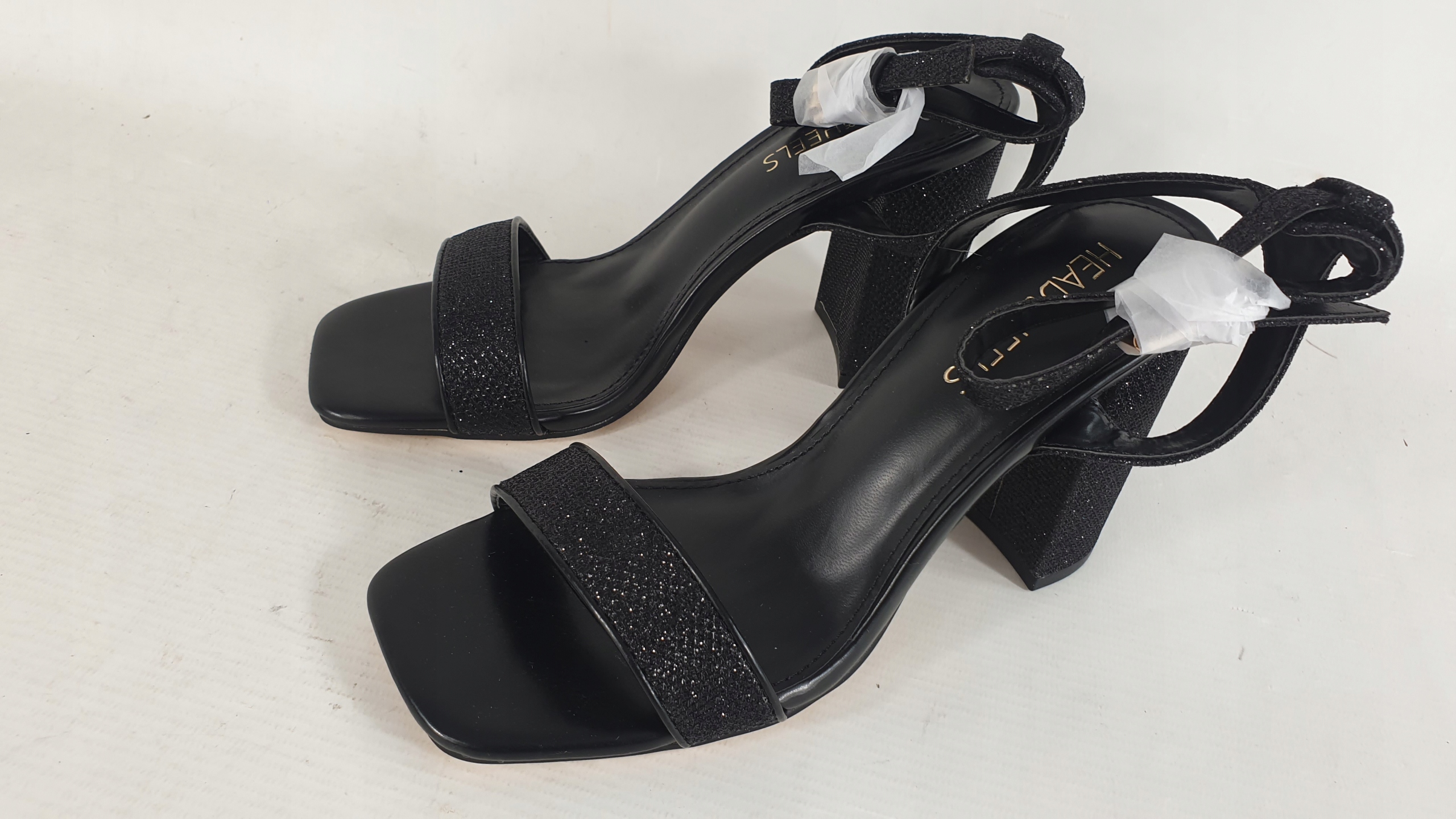 head over heeks dámské sandály R 36