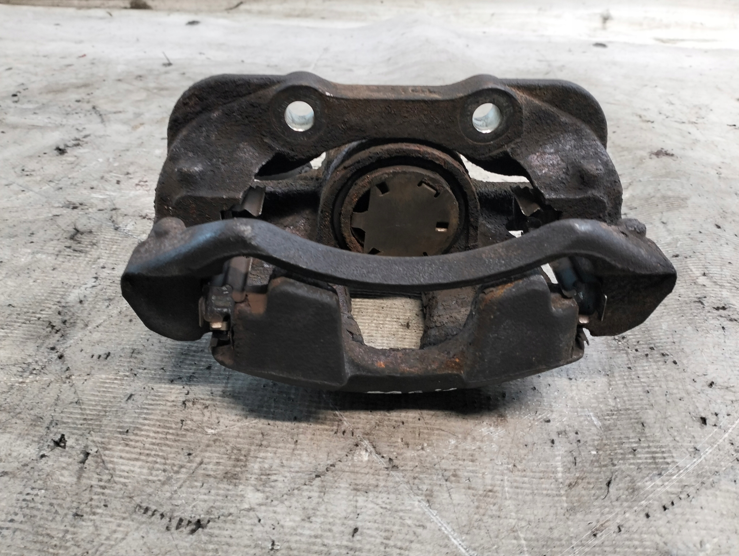PEUGEOT 308 1.6 VTI 09r caliper brake left front