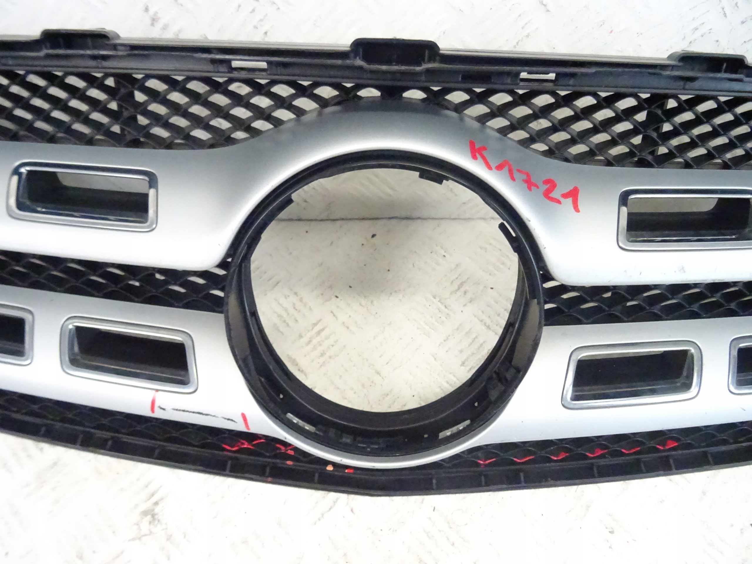 grill grille front front MERCEDES GLA LIFT W156 A1568880400
