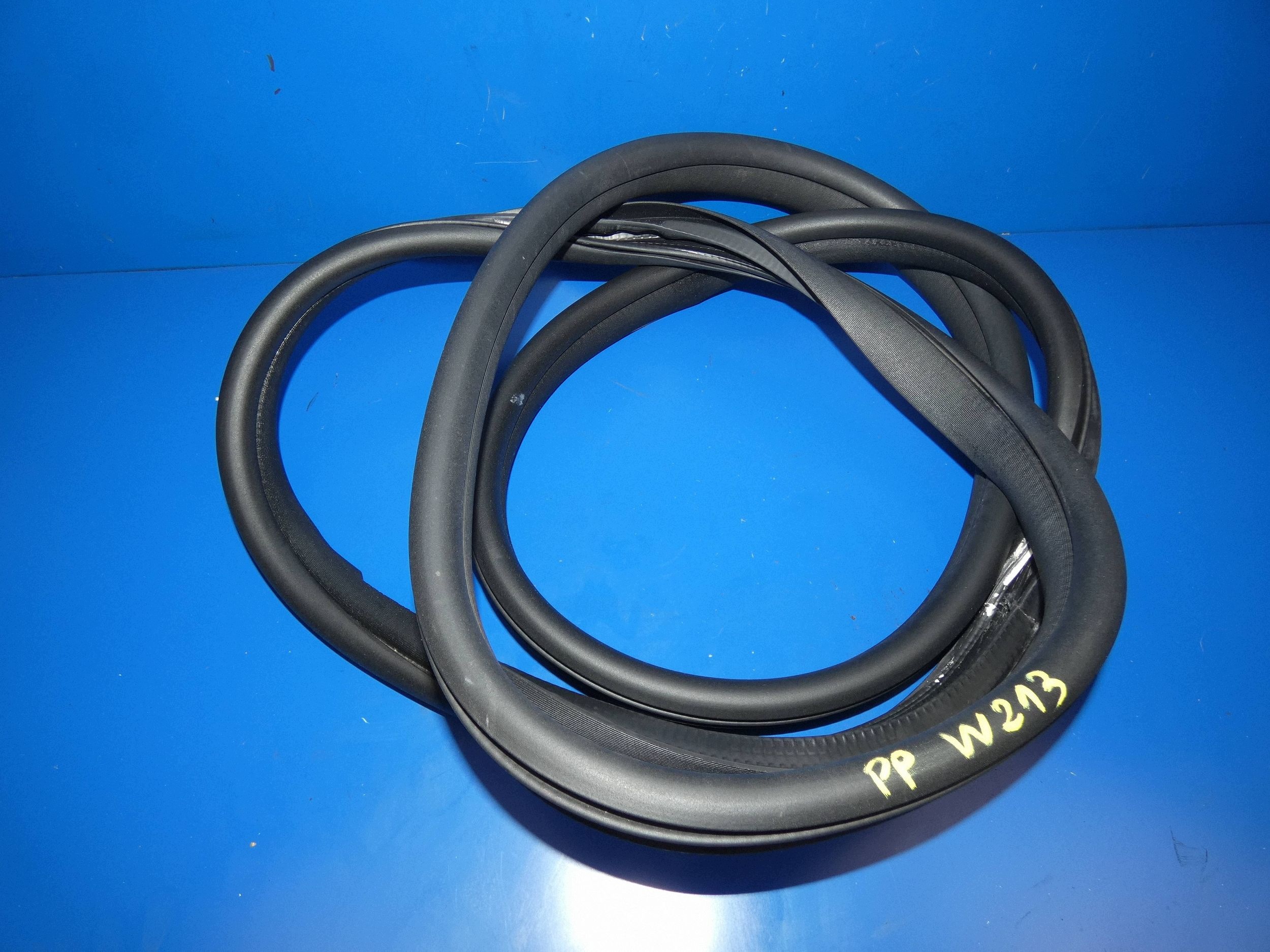 MERCEDES E KLASA W213 KOMBI gasket bonnet boot bodywork