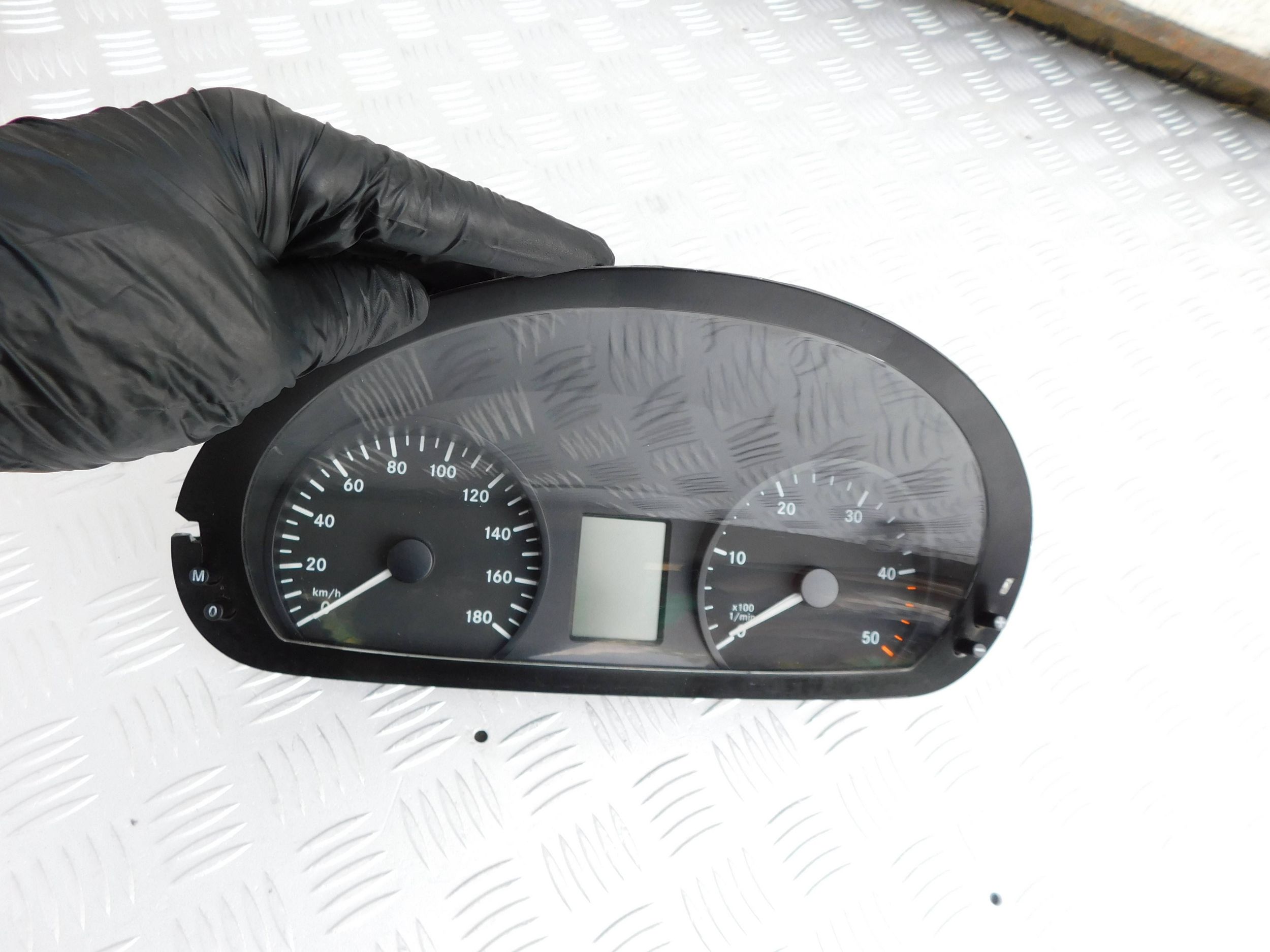 Sprinter 906 dials dials Europa OEM sprawny predkosciomierz A9069005200
