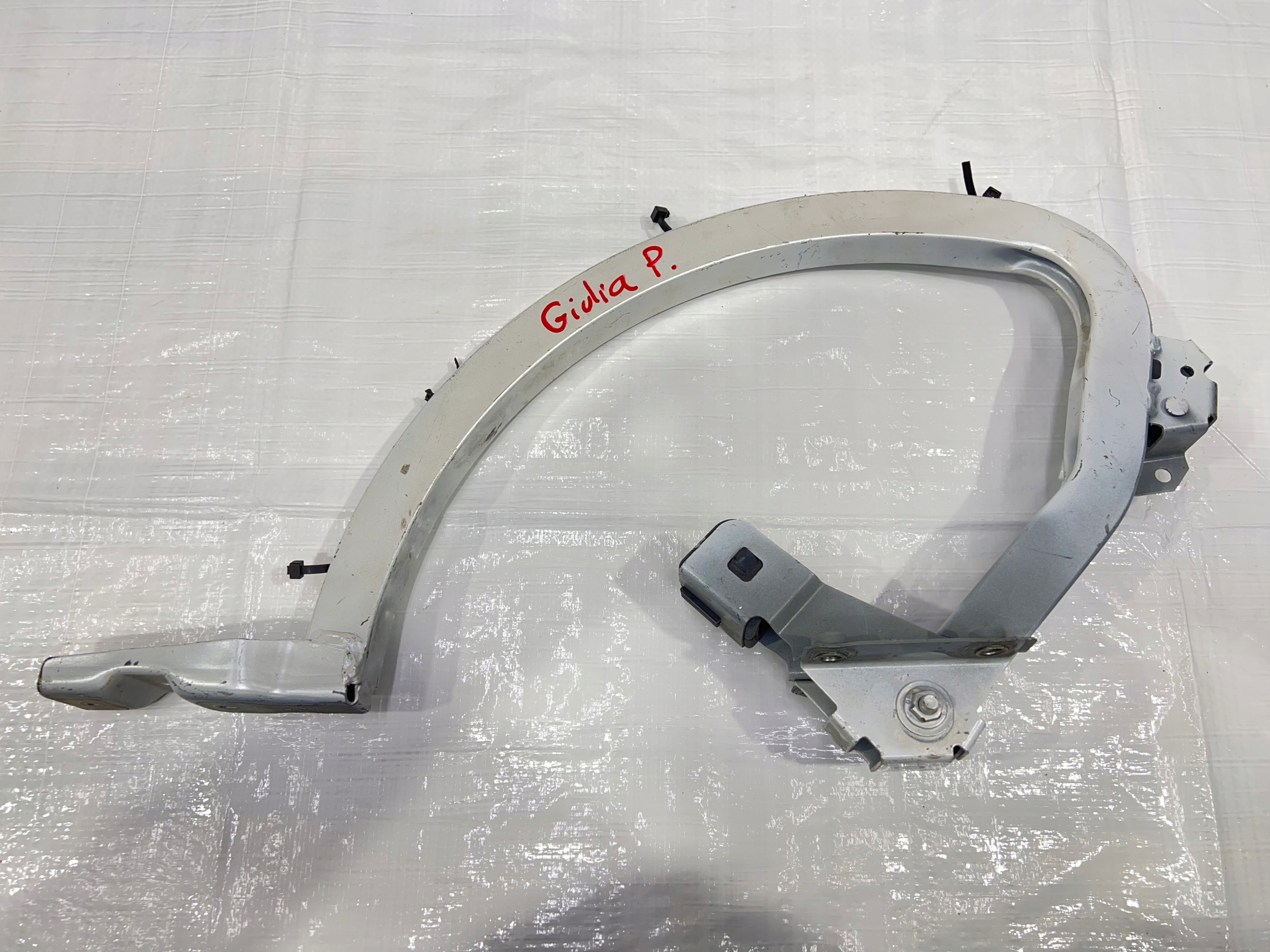 ALFA ROMEO GIULIA ZAWIAS KLAPY PRAWY