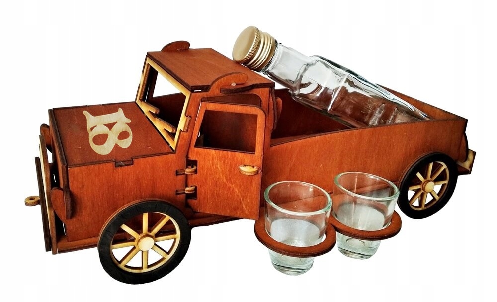 

Kieliszki Stojak auto 18 Urodziny Chłopaka