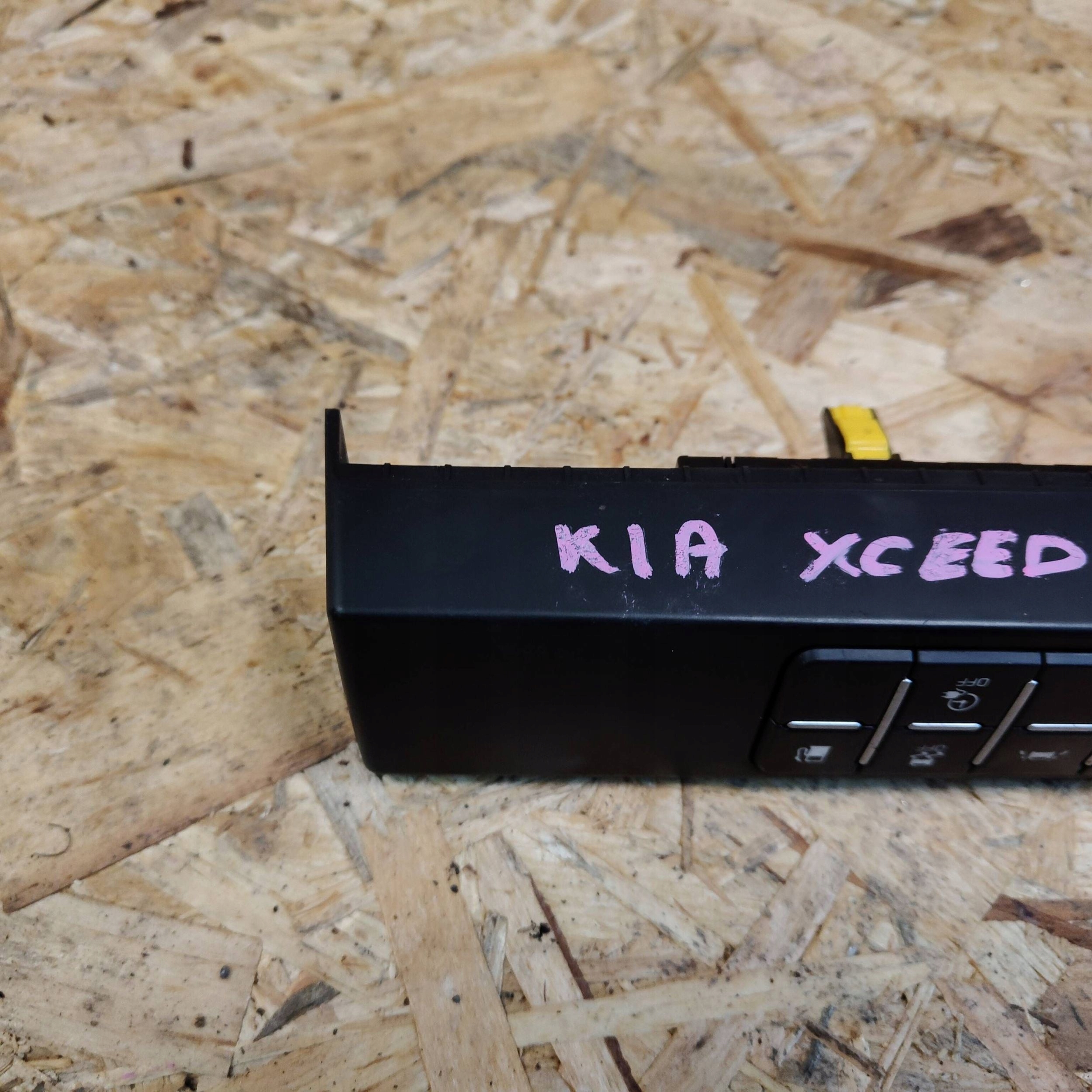 interruttore luci KIA Xceed 93700CR030
