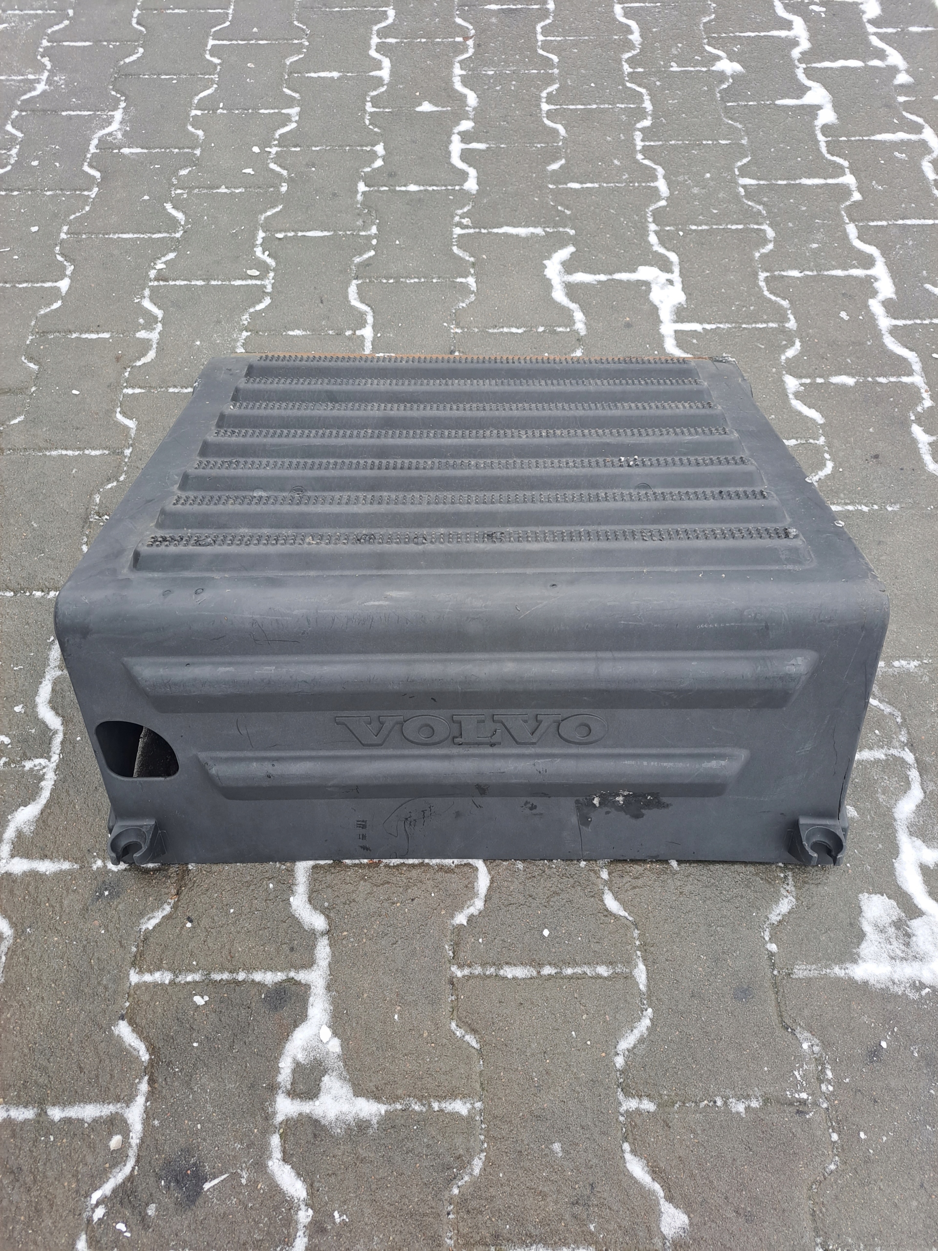 КРЫШКА ЗАЩИТА АККУМУЛЯТОРОВ VOLVO ФШ FM 9 12 13