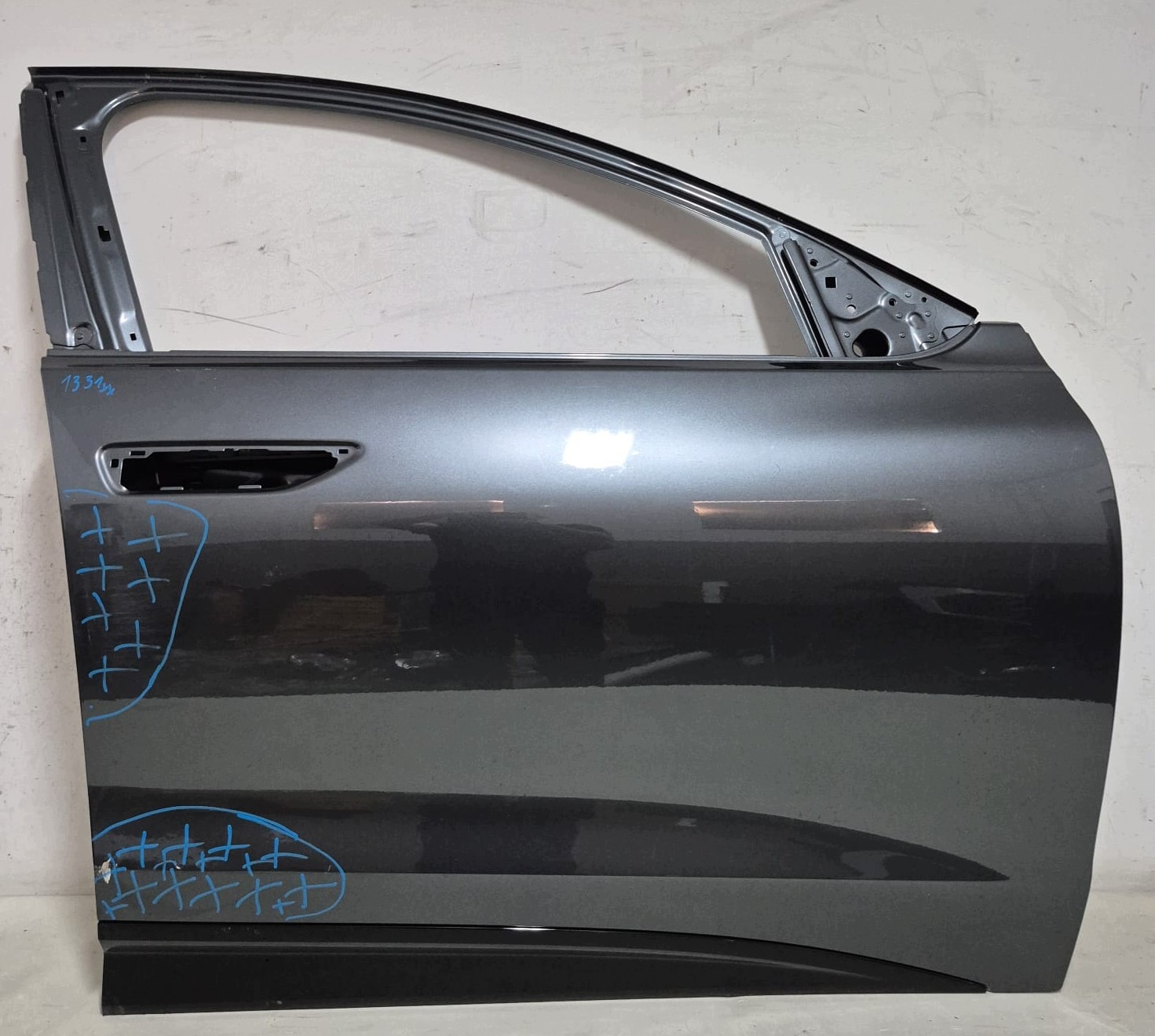 AUDI A6 C9 E-TRON 25- door right front front moulding for door