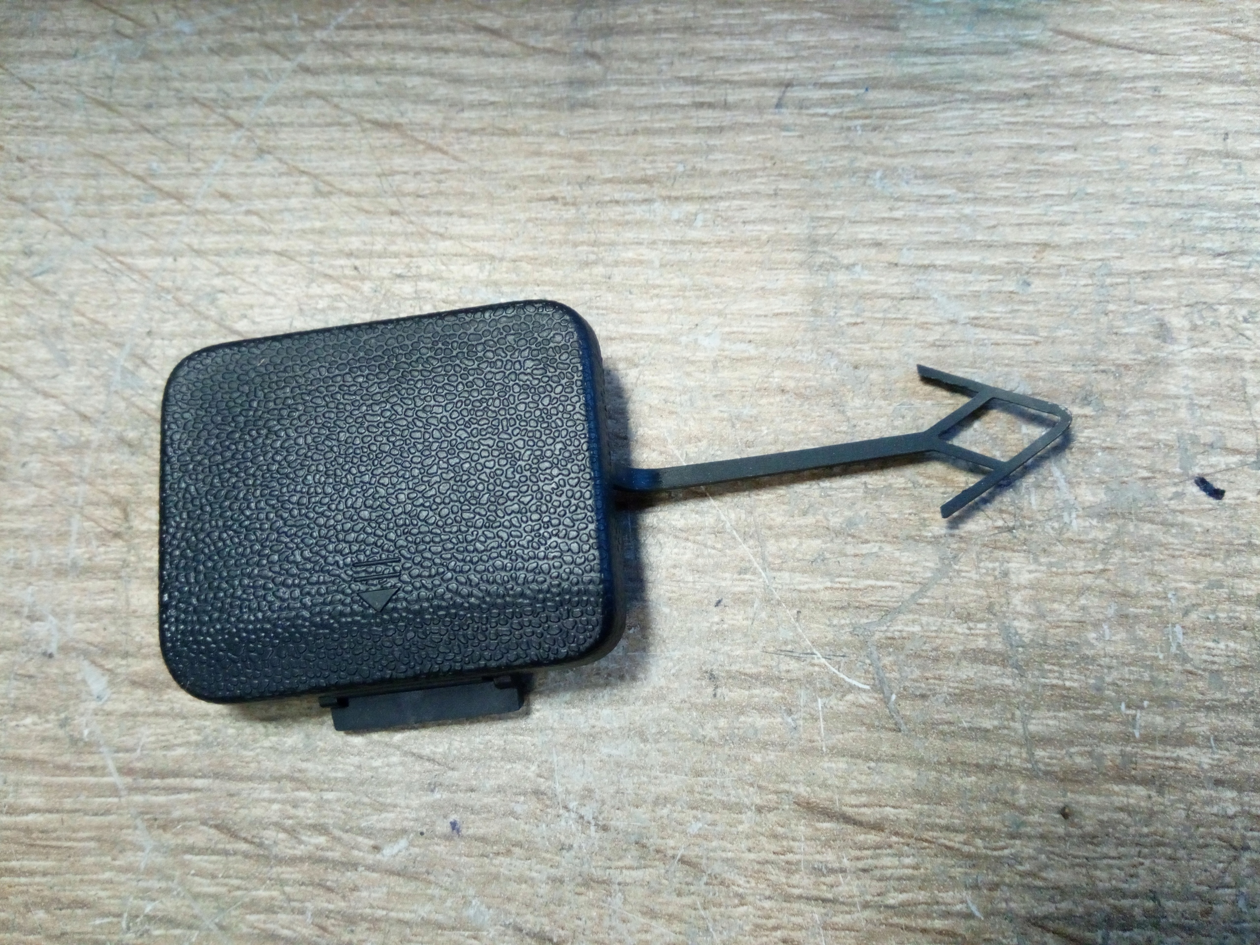 1648850123 - Кришка бампера гака задня MERCEDES W164 ориг.*