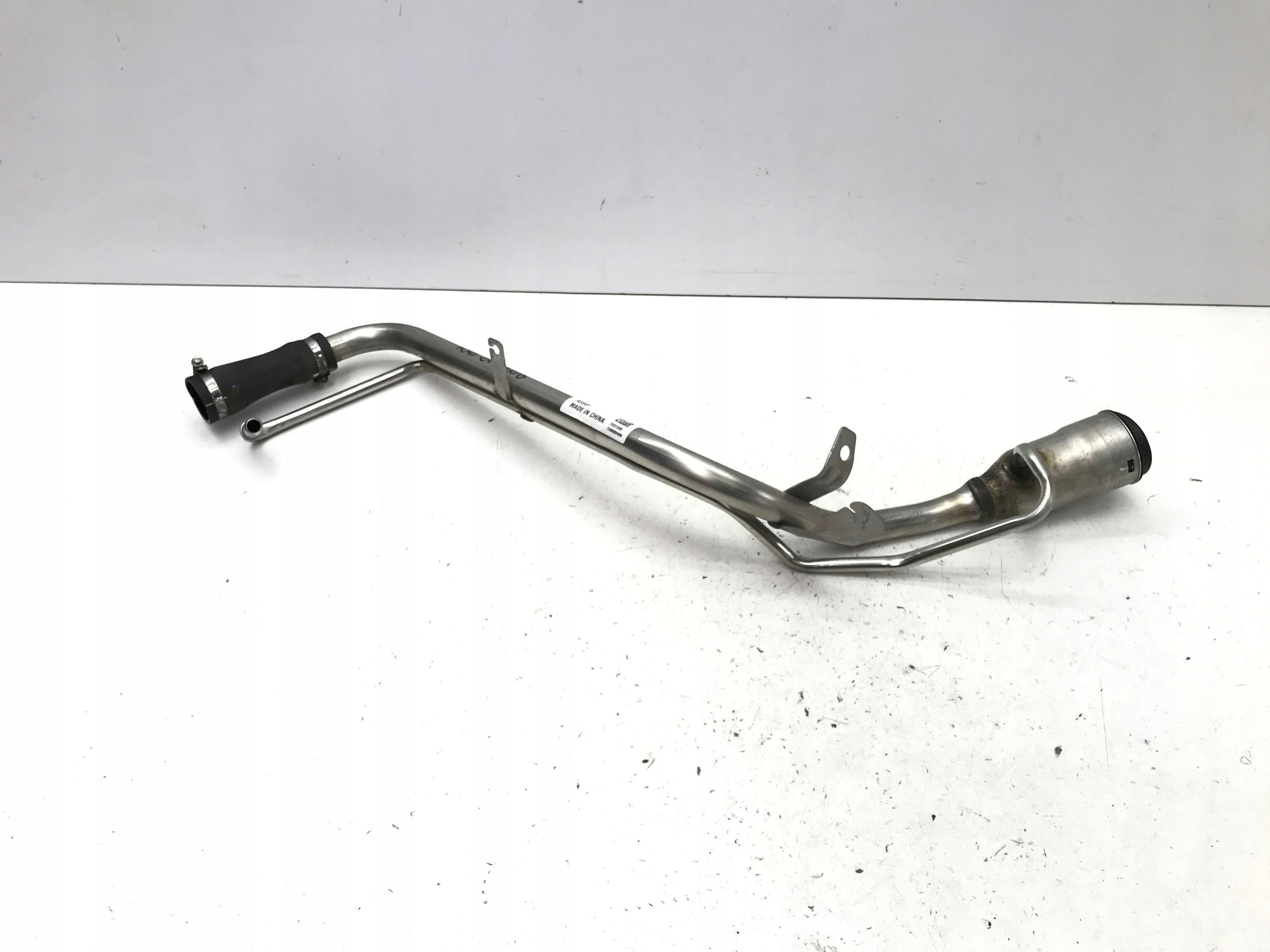 VOLVO XC40 2.0 T5 MILD-HYBRID 2024 RURA WLEWU PALIWA 32312499