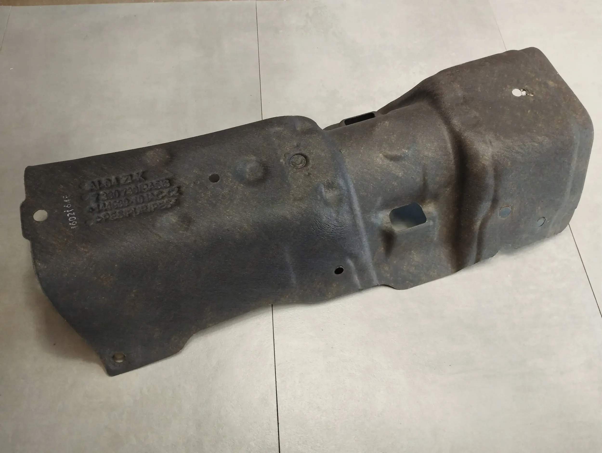BMW 7 G11 Blende Abdeckung TUNELU 7330730