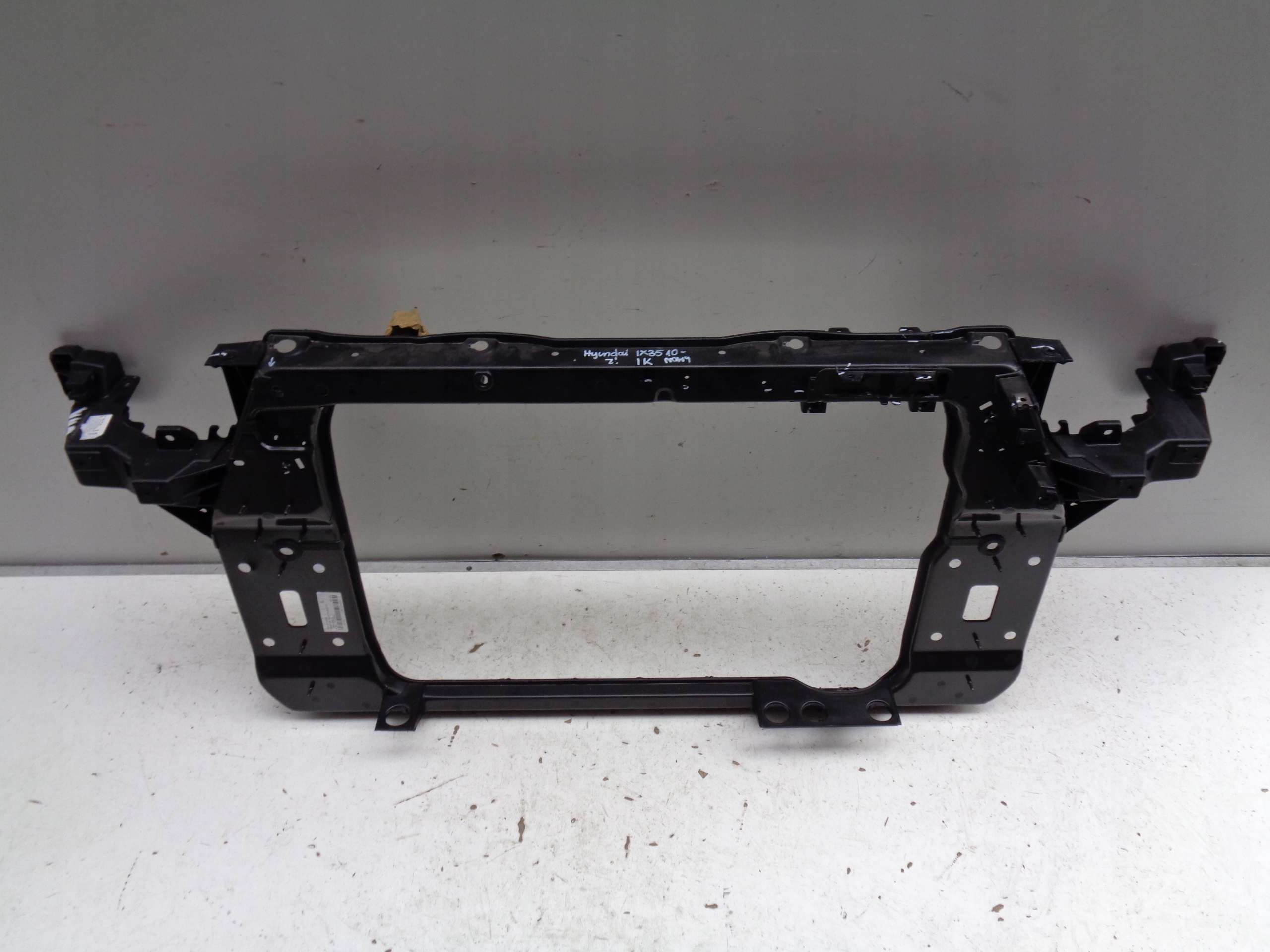 new bar, wall front HYUNDAI IX35 10
