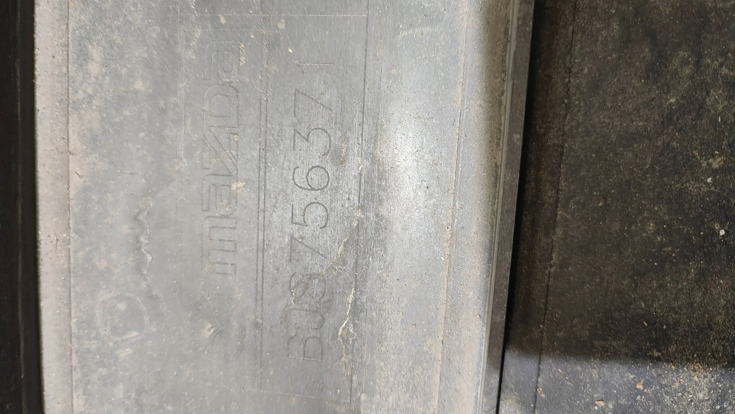 Mazda 3 III BM 17r left side cover side chassis