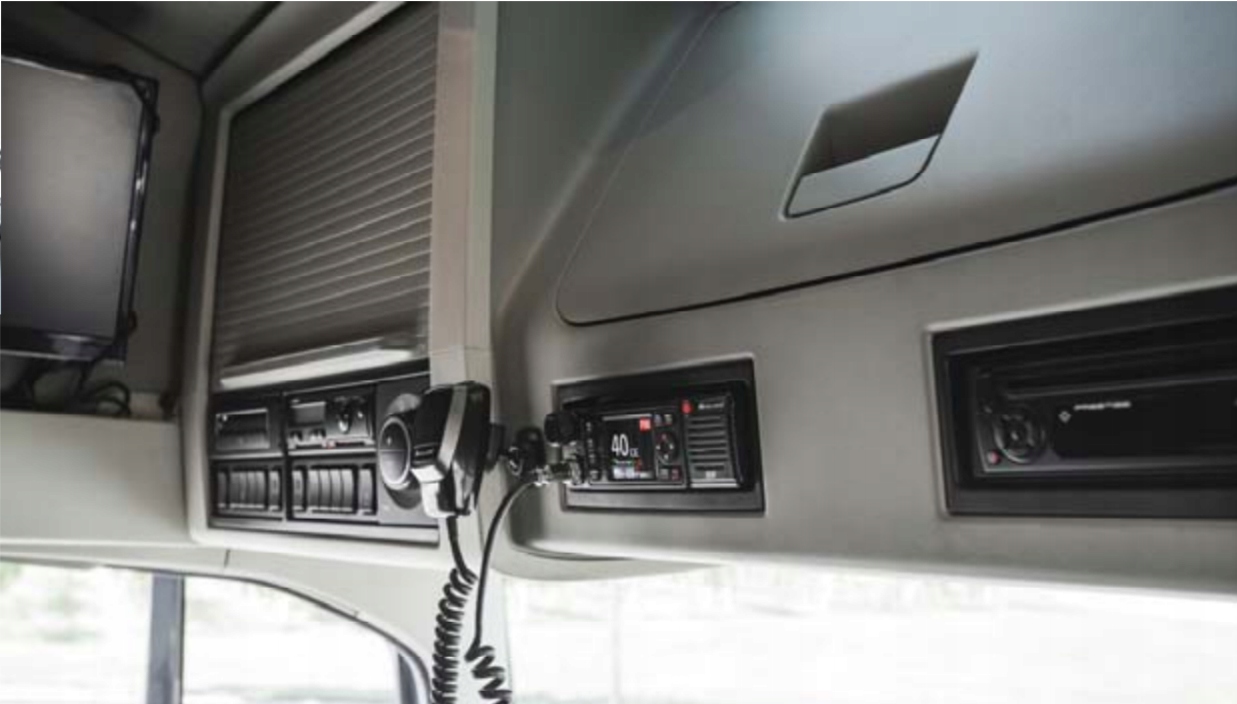 Midland 88 12 24V RFgain DSQ CBRADIO ROKU2021