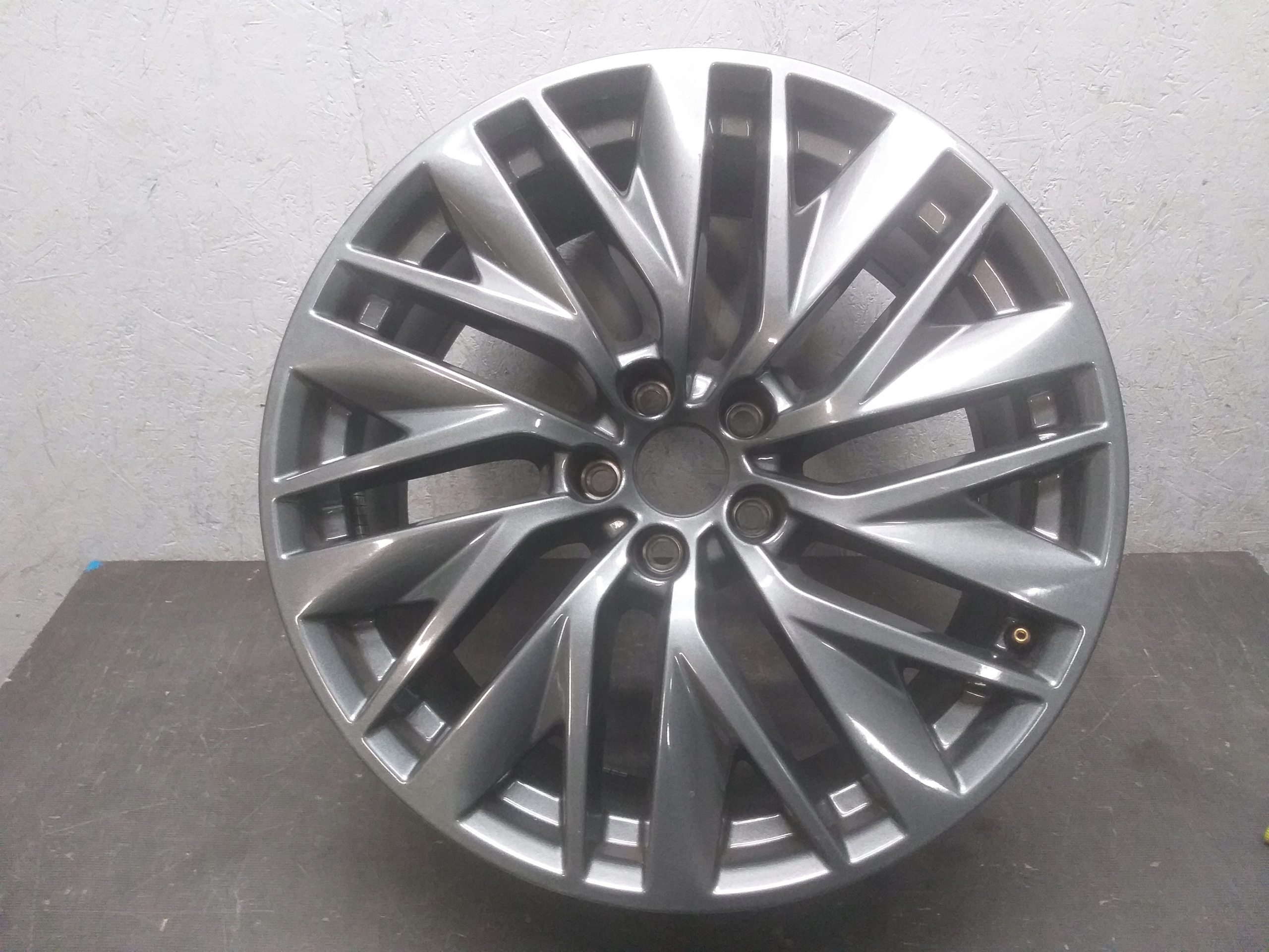 disc aluminium AUDI A7 8,5J 19" 5X112 ET27 4K8601025BD