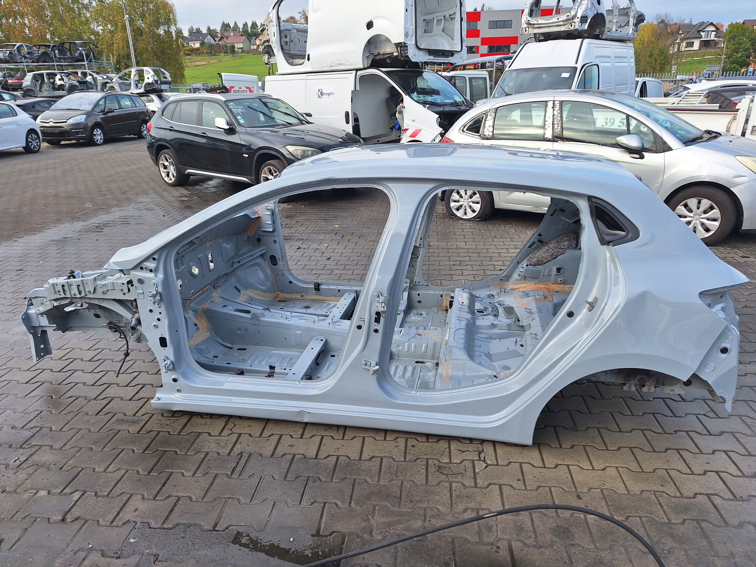 RENAULT CLIO 5 V B7 2019- TEKQJ left pillar front body quarter left