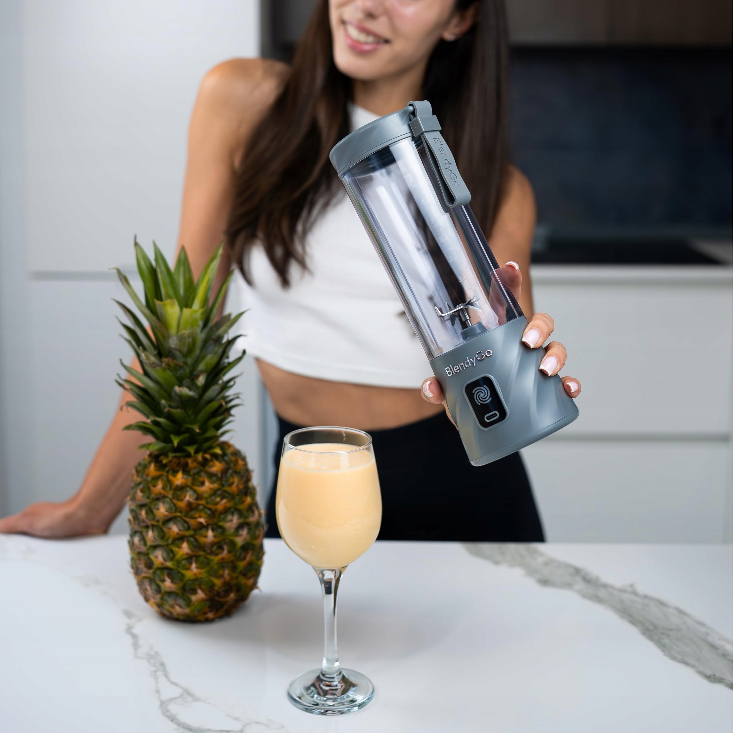BLENDYGO 3 Przenośny Blender Smoothie USB 550ml BPA Free Szary — miniatura 9