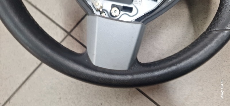 lenkrad OPEL ZAFIRA B SKORZA MULTIFUNKCJA 13231661