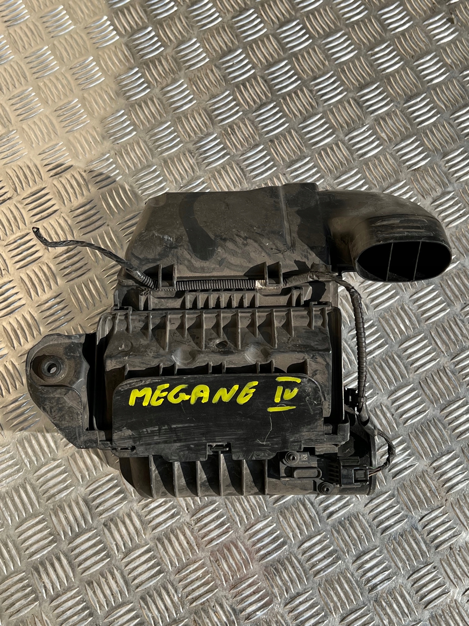 GEHÄUSE FILTER LUFT RENAULT MEGANE IV