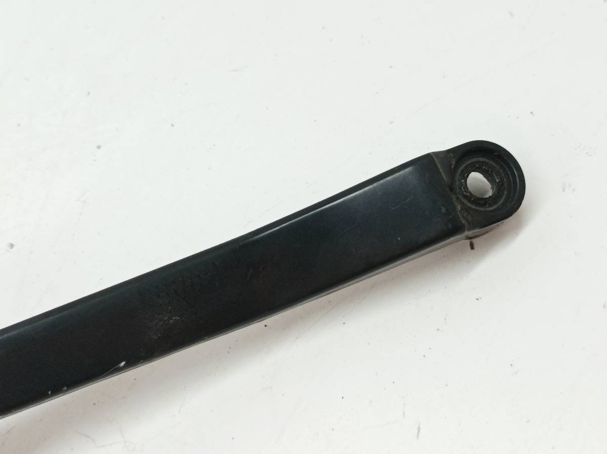 wiper arms front EUROPA Toyota RAV4 II (2000-2005)