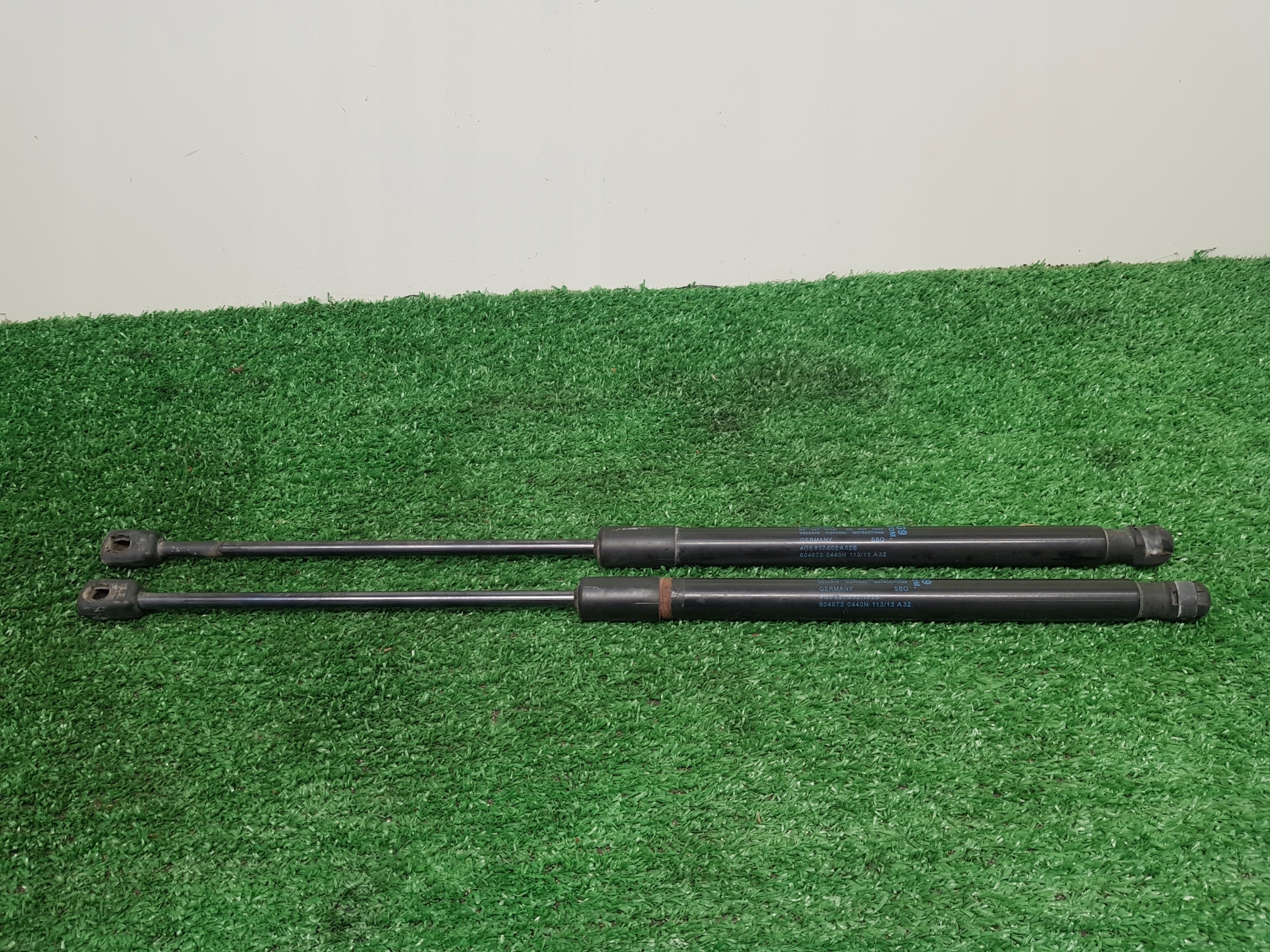 SILOWNIKI TELESKOPY heckklappe heck AUDI A6-C7 4G9827552A