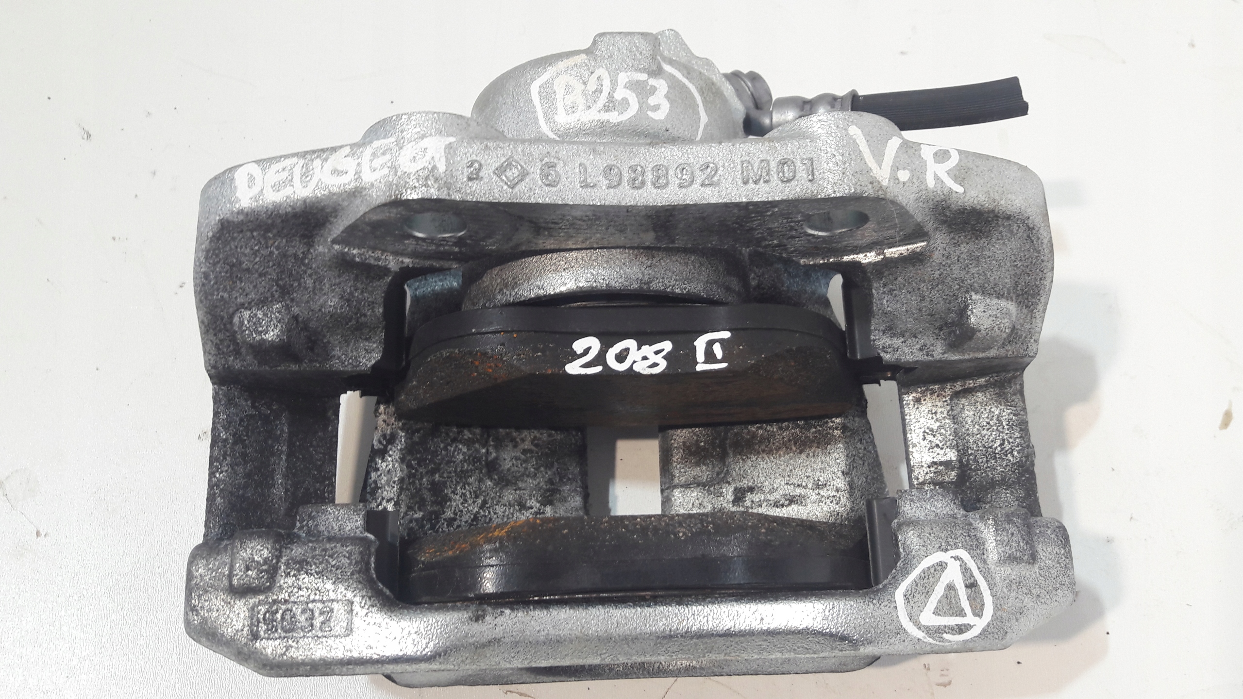 PEUGEOT 208 II caliper brake right front 9824176680
